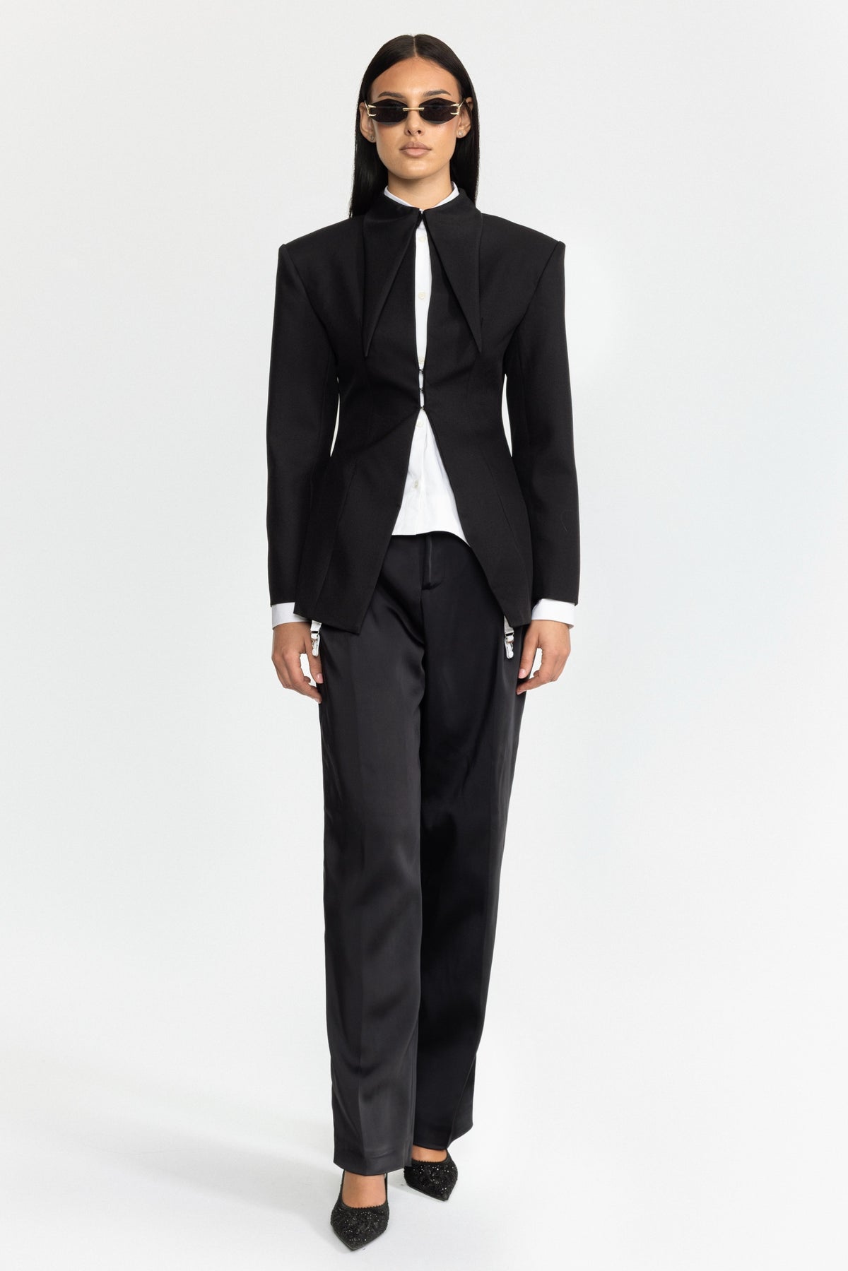 Sculpted Pointed-Collar Hook-Front Blazer - Black