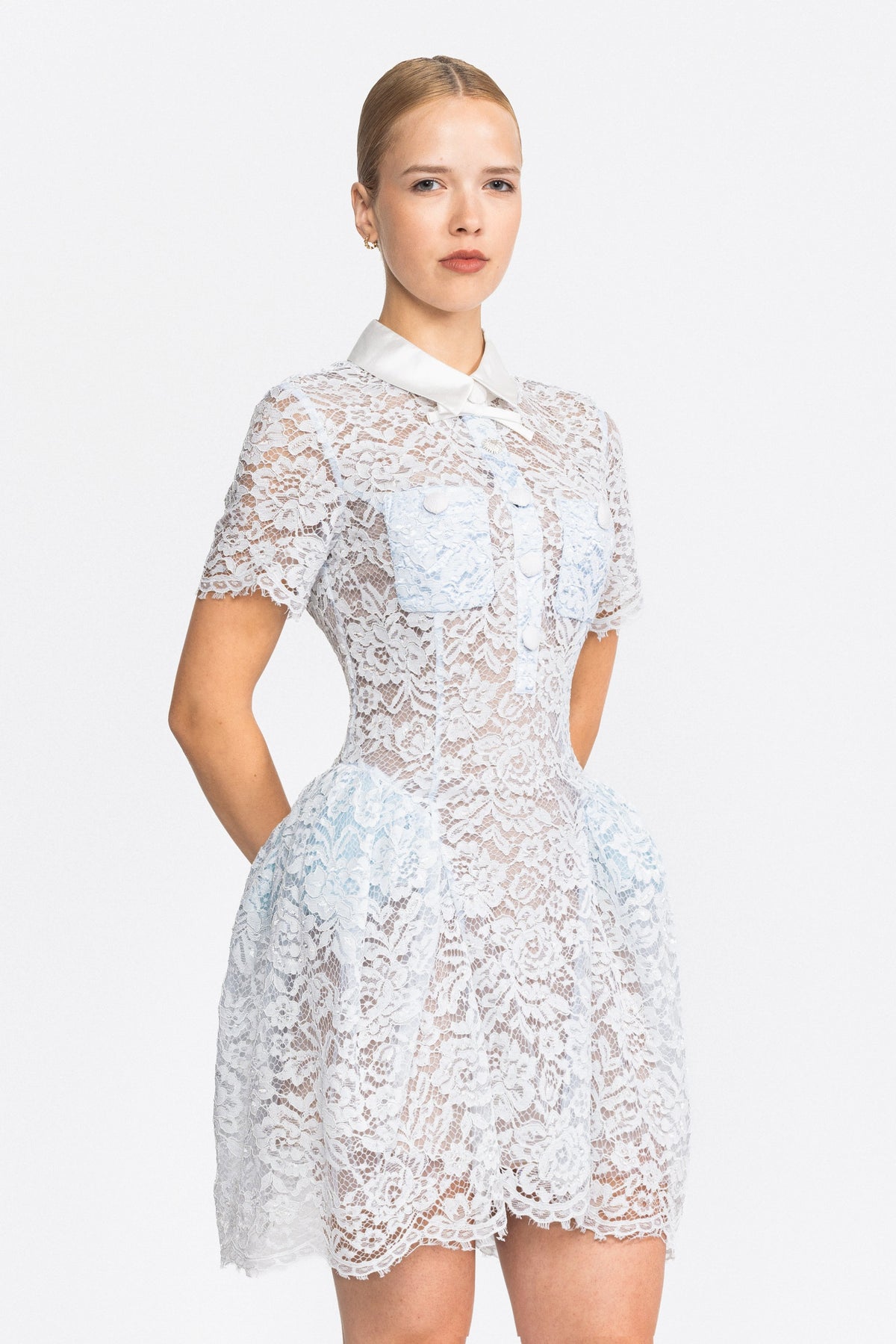 Mini abito bubble in pizzo con colletto in satin - Azzurro chiaro