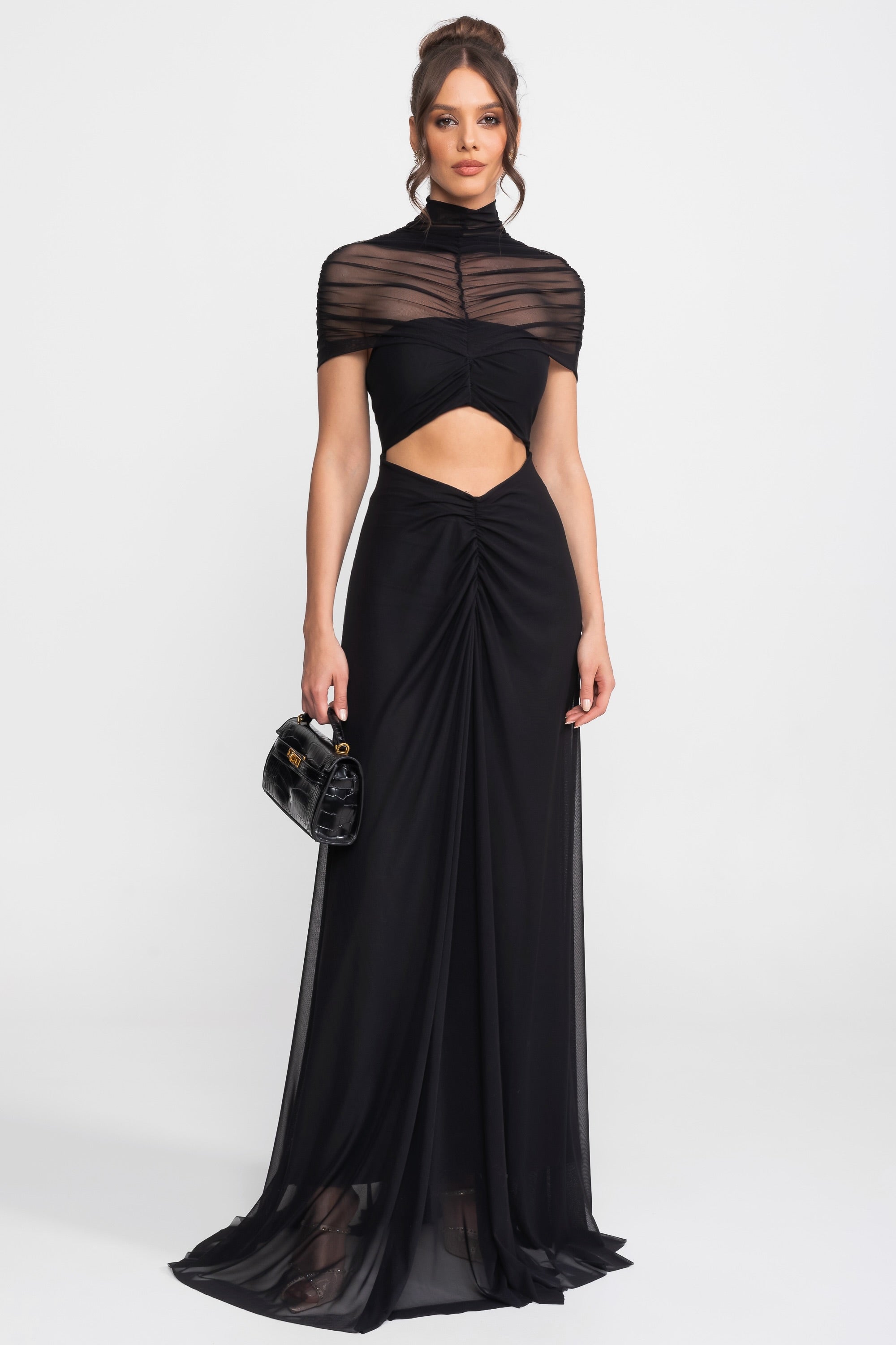 Abito lungo arricciato con spalle scoperte e vita cut-out - Nero