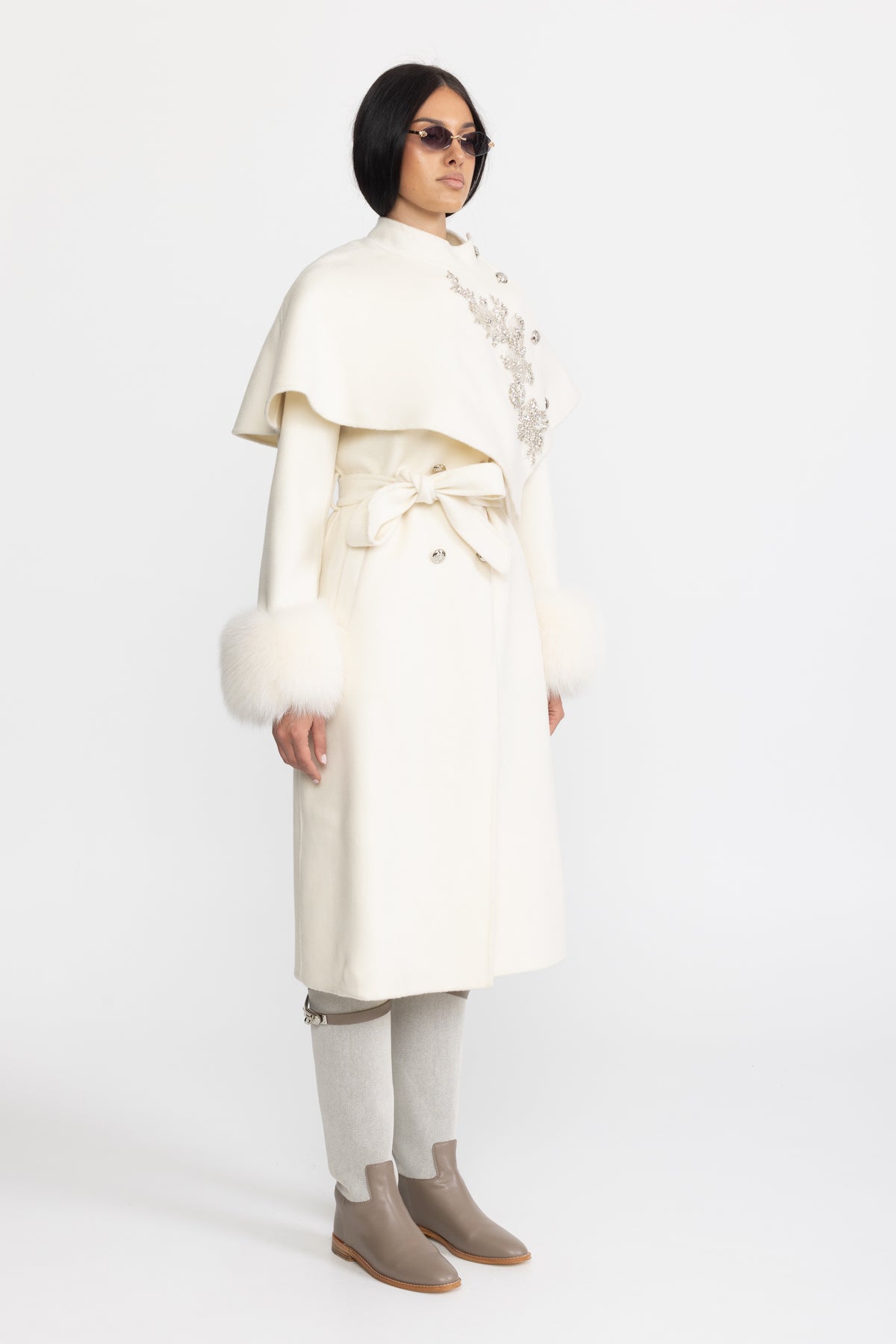 Embellished Capelet Wool Coat with Fox Fur Cuffs - Ivoire