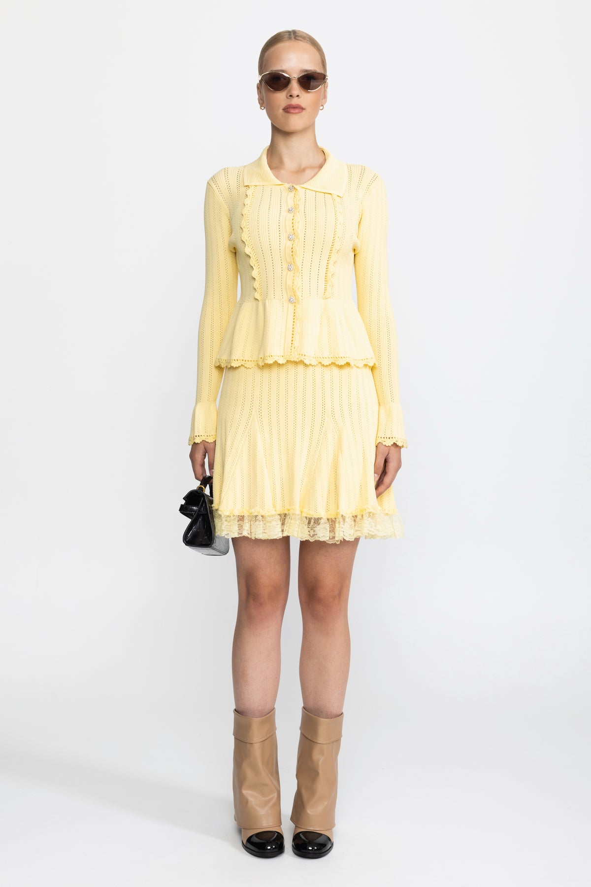 Set coordinato con cardigan peplo in maglia pointelle e gonna con orlo in pizzo - Giallo