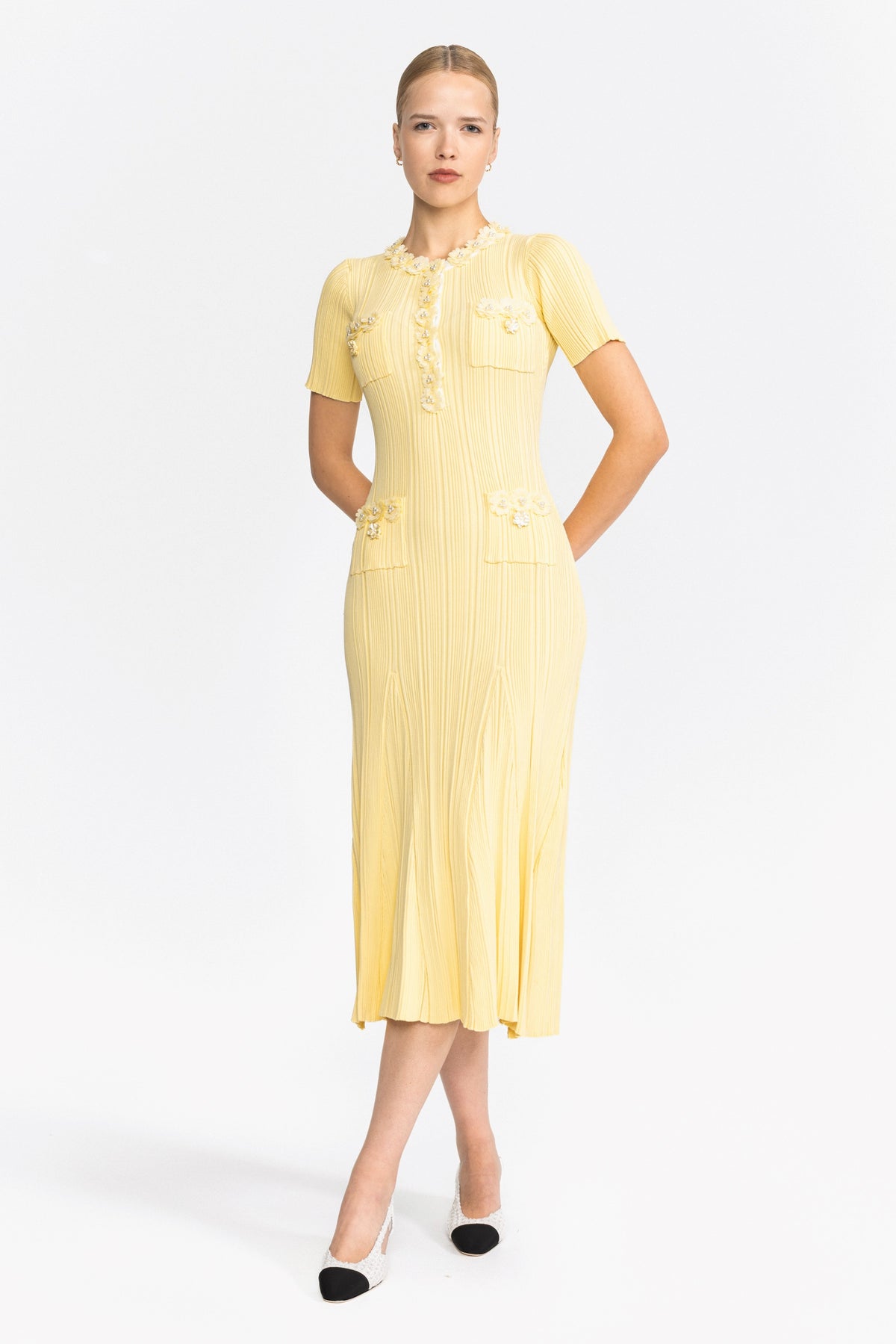 Ribbed Knit Flower Appliqué Midi Dress - Yellow