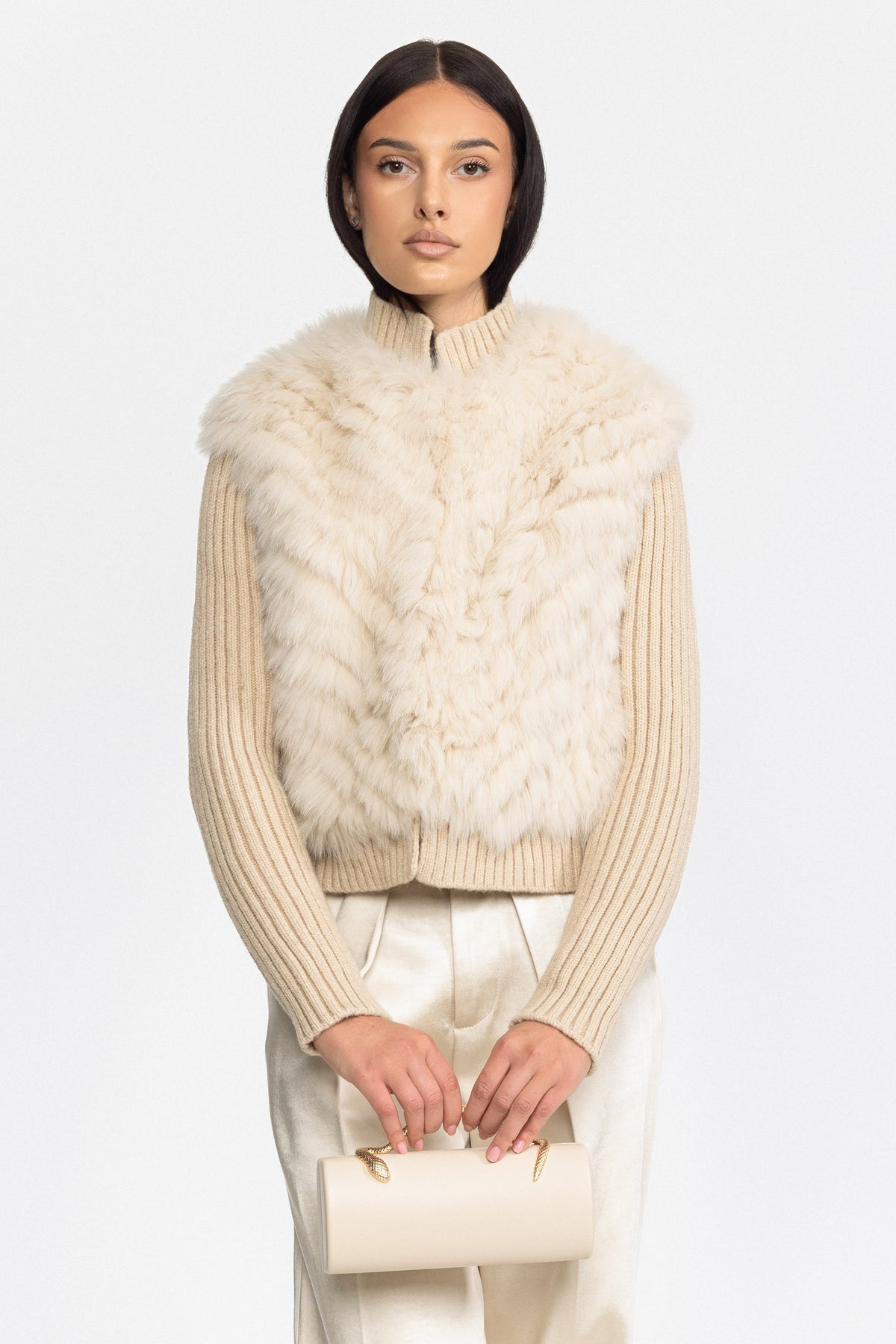 Giacca in pelliccia di volpe lavorata a maglia con maniche in maglia a costine - Beige