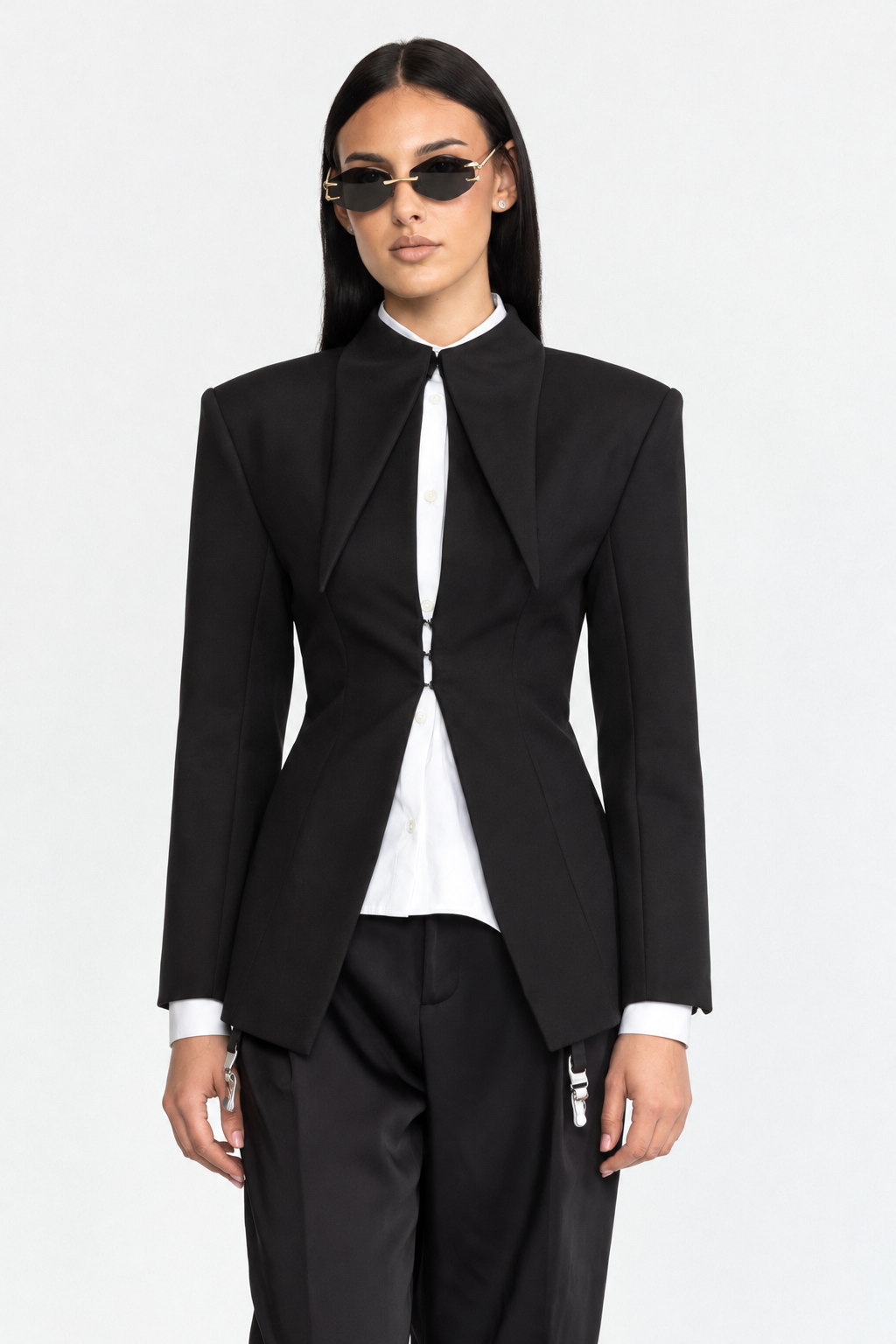 Sculpted Pointed-Collar Hook-Front Blazer - Black