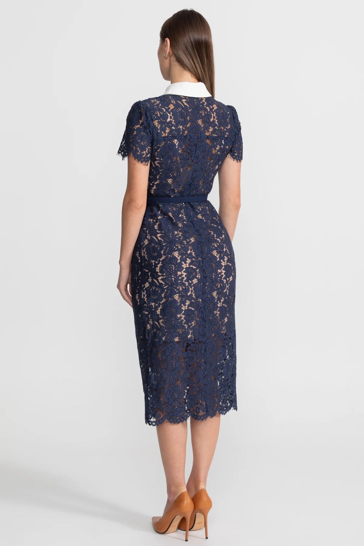 Abito Midi in Pizzo Floreale con Colletto Sartoriale e Vita con Cintura - Navy