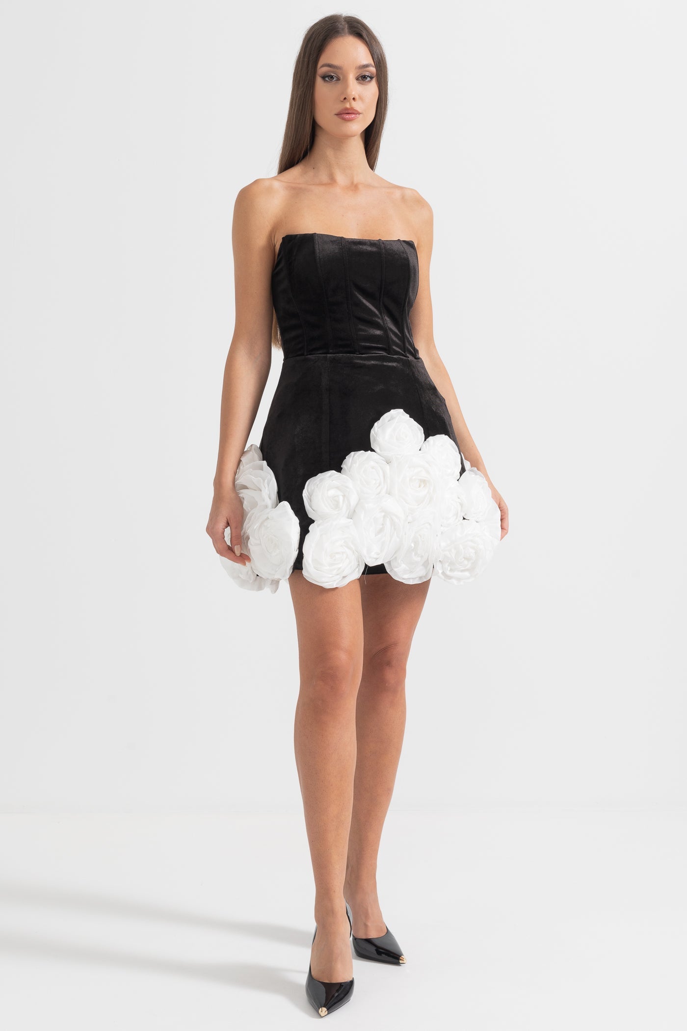 Abito Mini Elegante con Decorazioni a Rosa Bianca - Nero