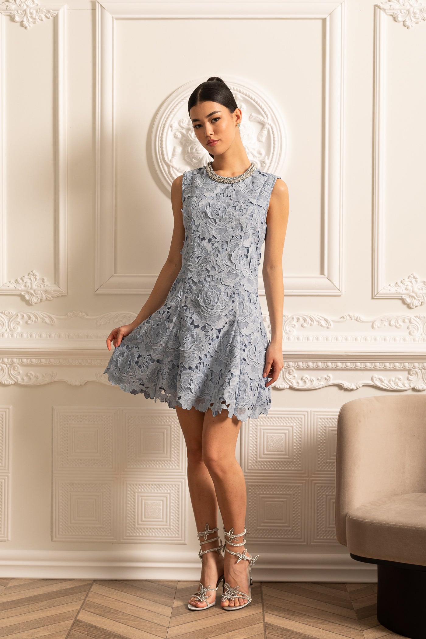 Floral Pattern Lace Mini Dress With Sparkling Neckline - Blue