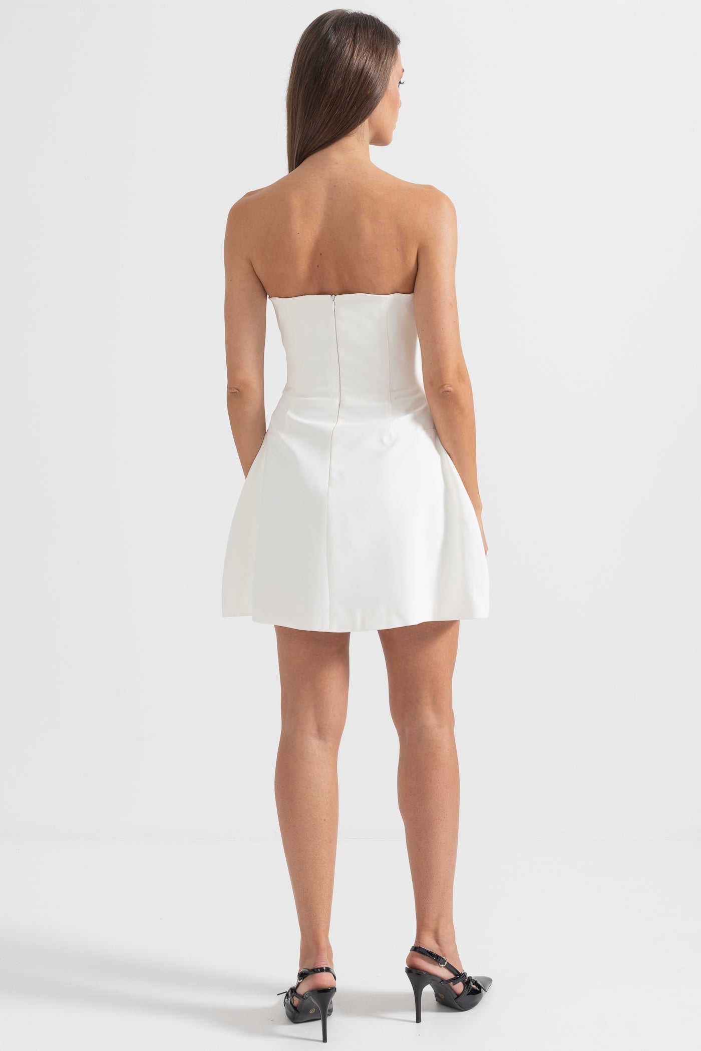 Abito Mini Senza Maniche con Applicazioni di Cristalli - Bianco