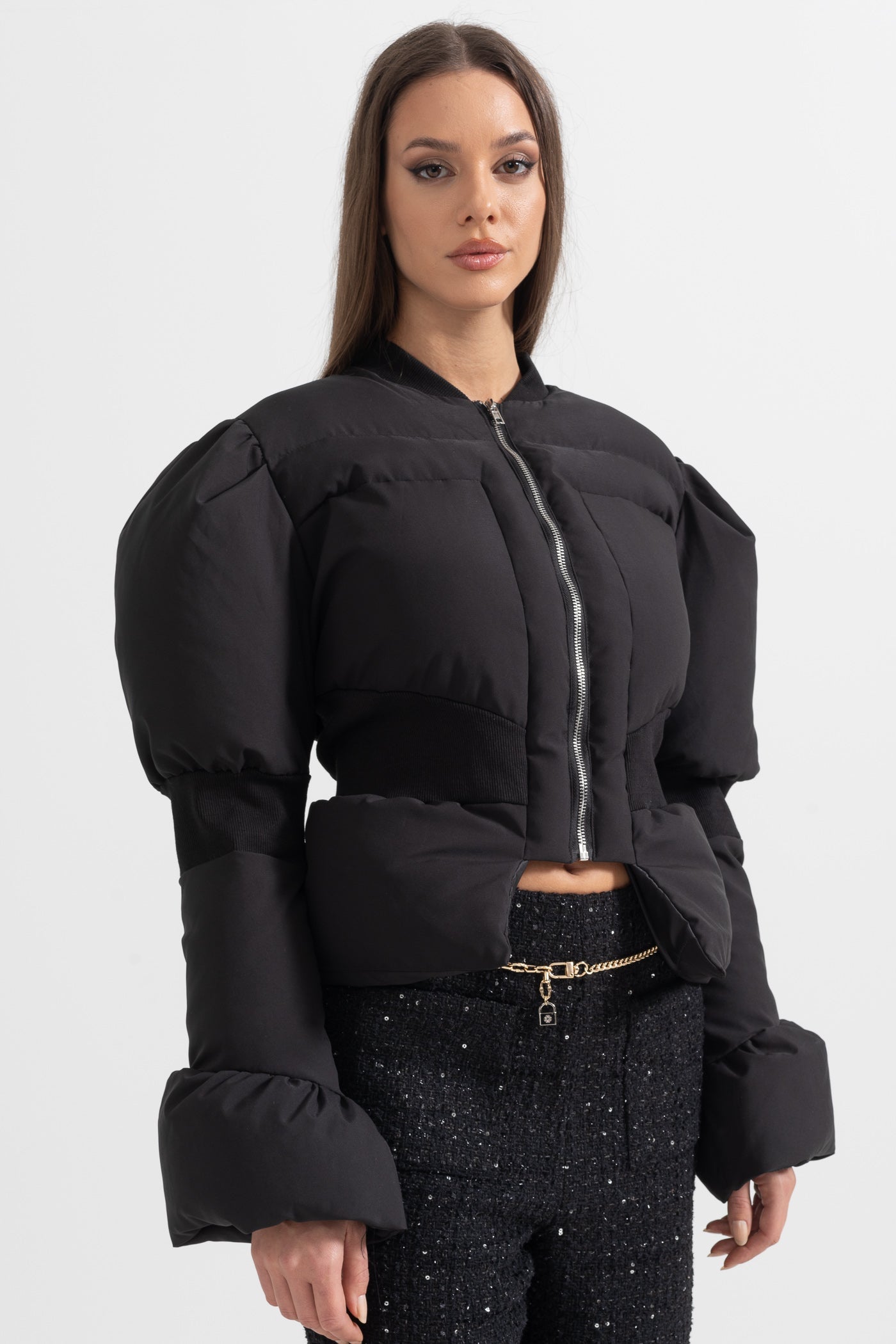Giacca Puffer Corta con Vita Sagomata - Nero