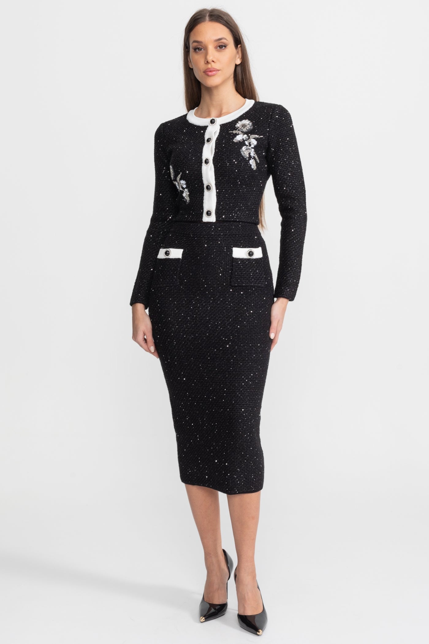 Completo Coordinato in Maglia di Tweed Ricamato con Rifiniture a Contrasto – Nero