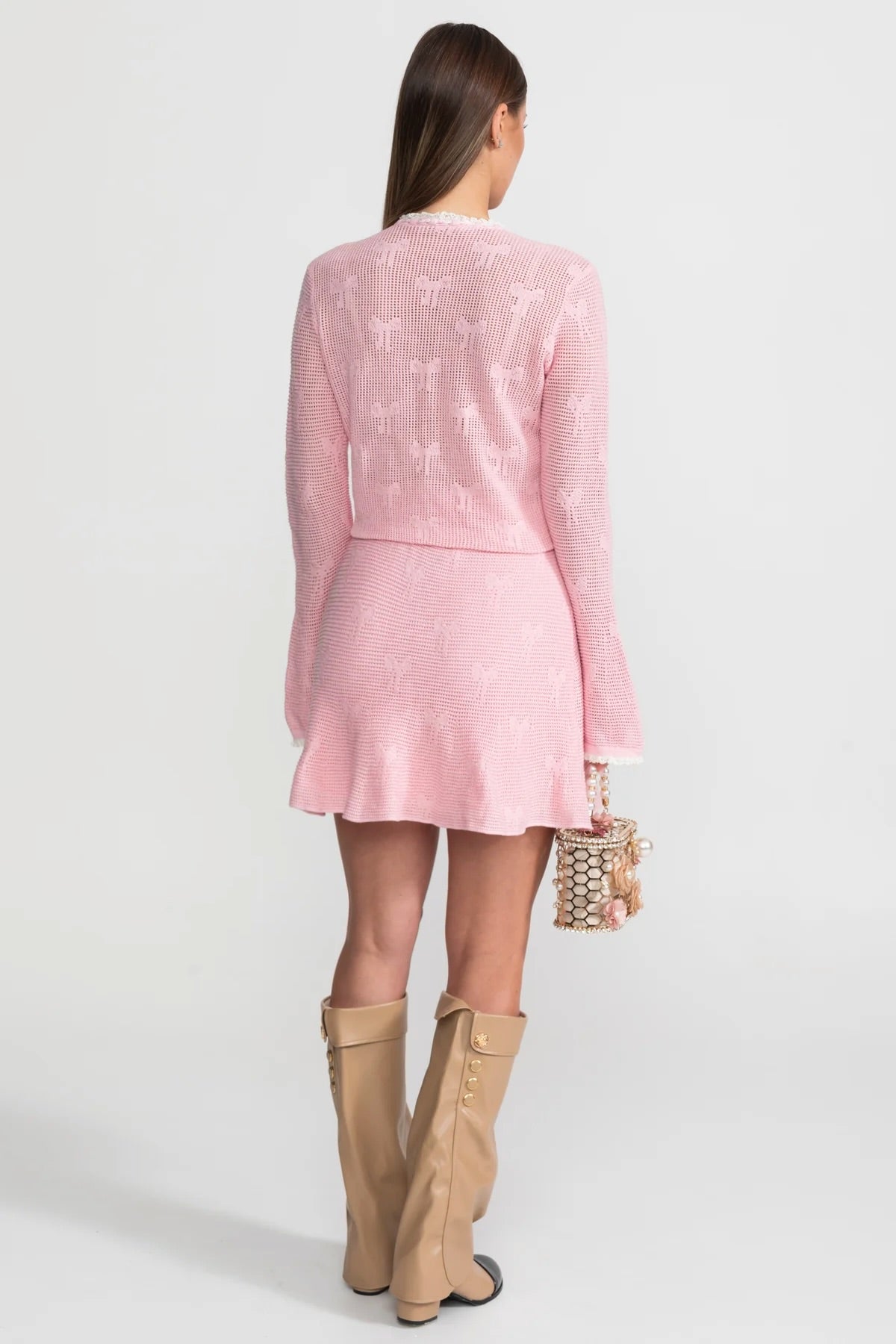 Completo in maglia con dettagli in perle e fiocco – Baby Pink