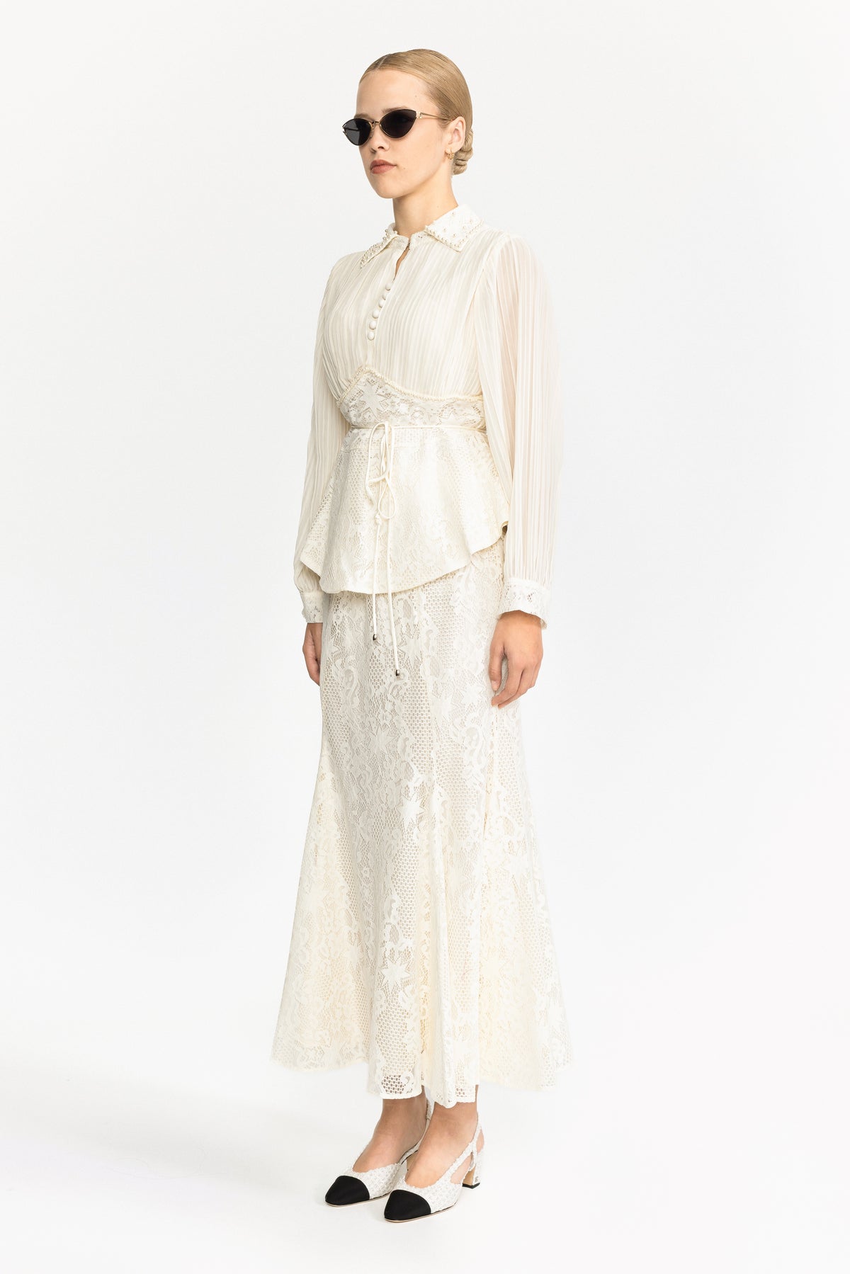 Completo coordinato con blusa in chiffon plissé e gonna a sirena in pizzo - Ivoire