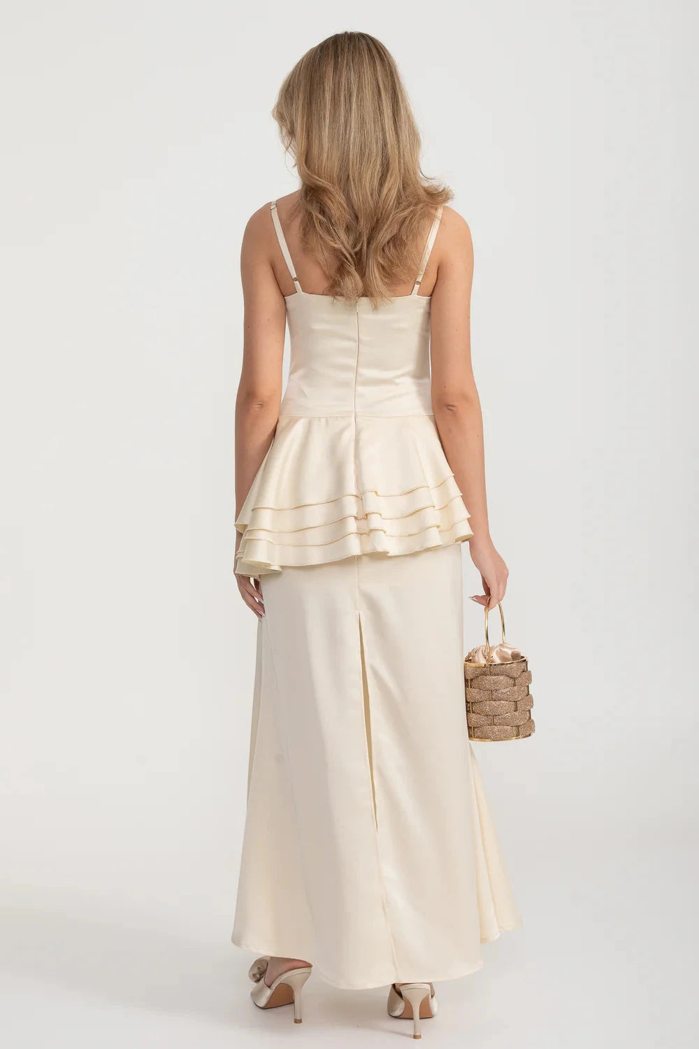 Abito senza maniche in raso con vita a peplo stratificata - Ivoire