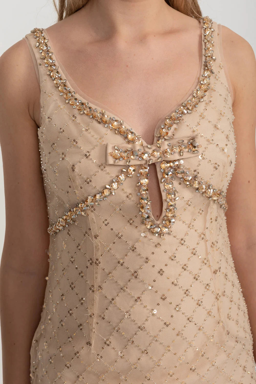 Abito Mini aderente con motivo a diamante e decorazioni in paillettes - Oro