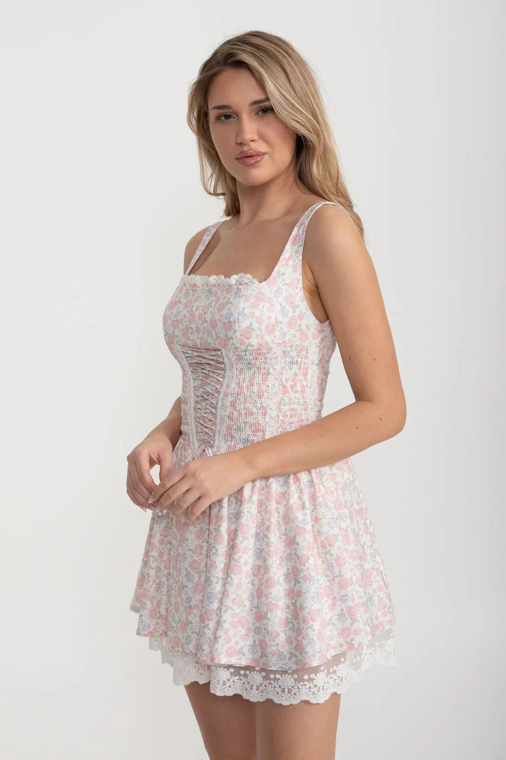 Sleeveless Summer Dress With Pink Floral Pattern And Lace-Up Front Detailing - White