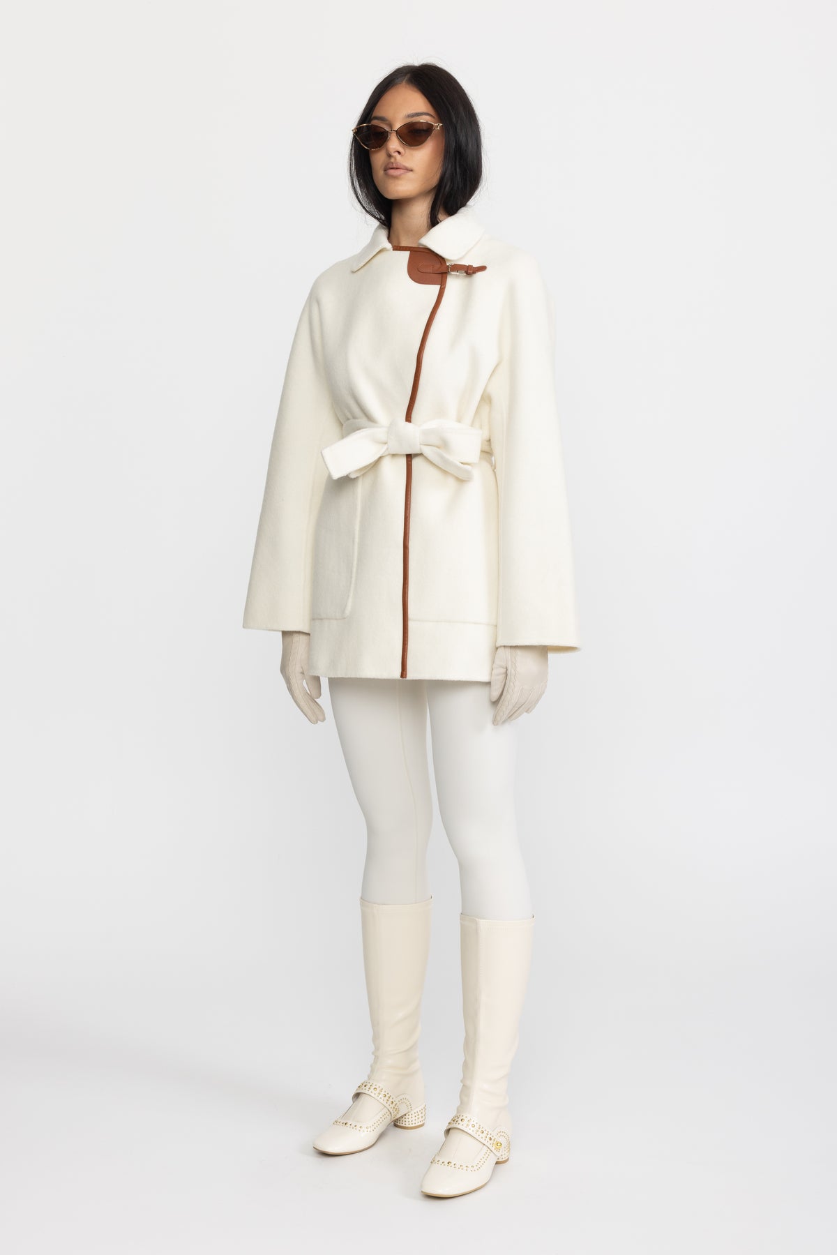 Giacca in lana con cintura e finiture in ecopelle - Off-White