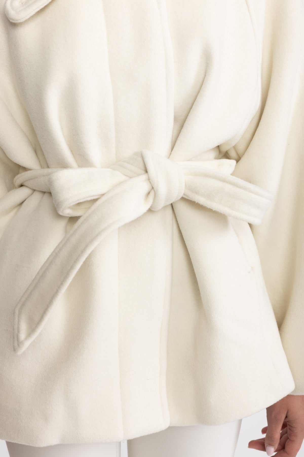 Giacca swing in lana e cashmere con cintura - Ivoire