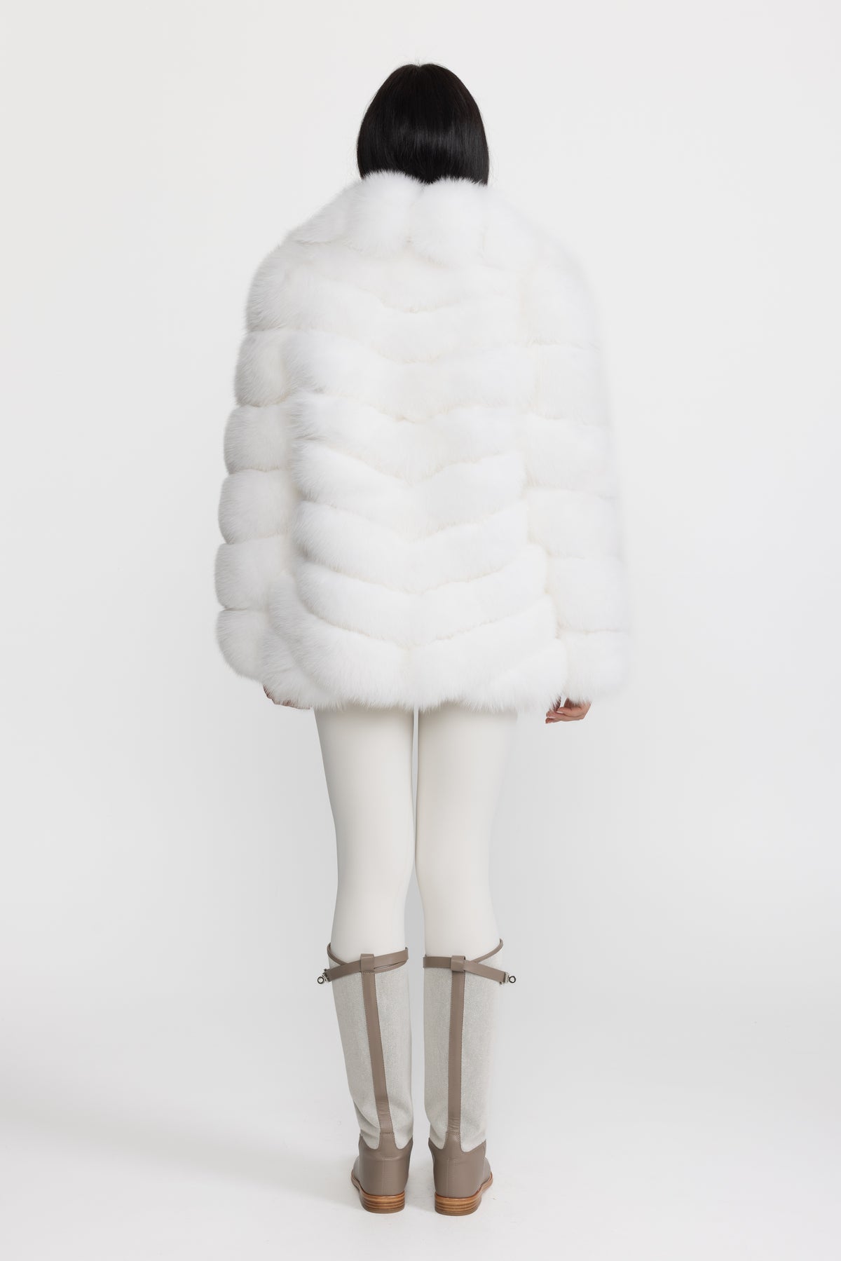 Tiered Fox Fur Jacket With Oversized Shawl Collar – White
