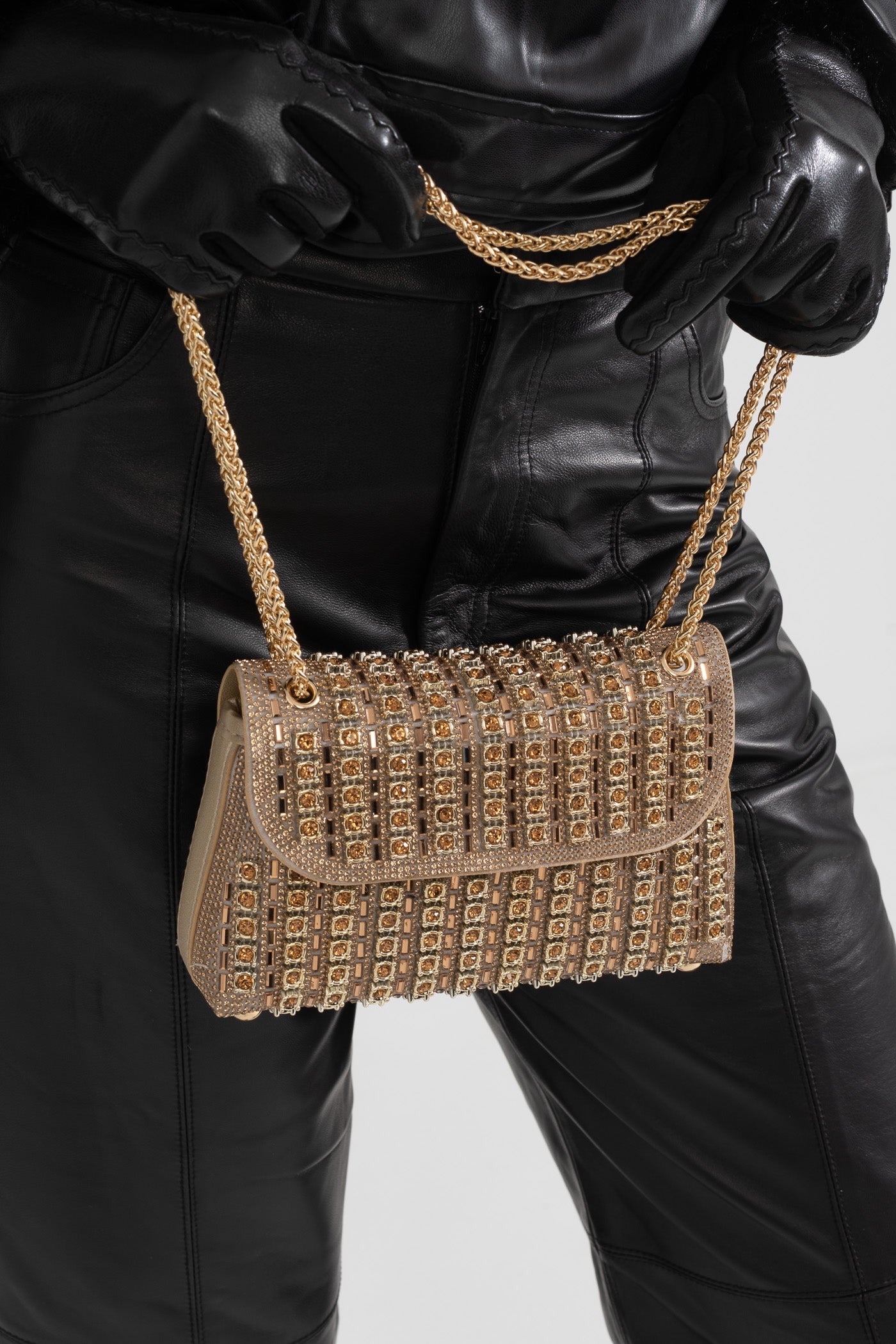 Borsa Intrecciata Scintillante con Raffinate Applicazioni di Rhinestones - Oro