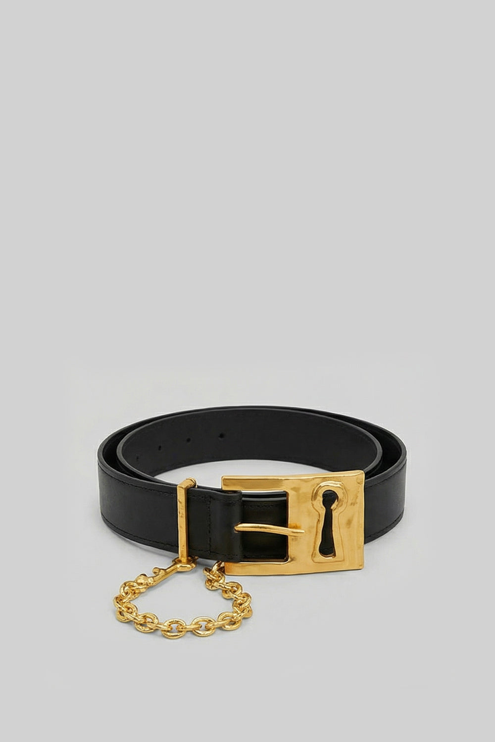 Belt with Keyhole Buckle and Chain Detail – Black