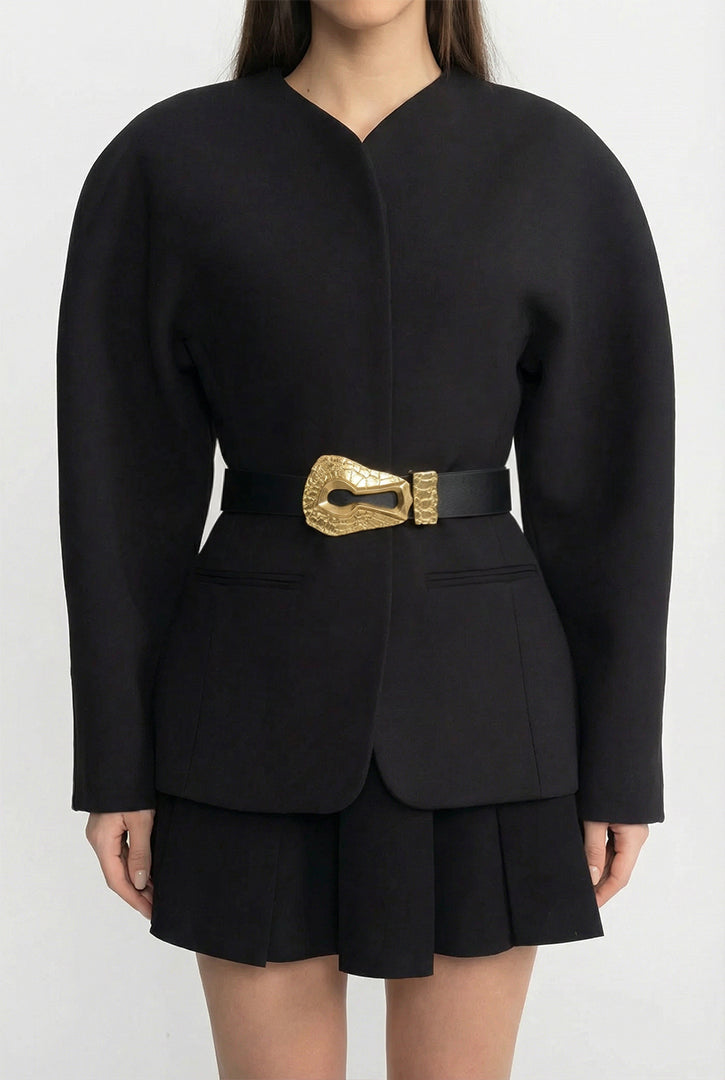 Belt with Hammered Sculptural Keyhole Buckle – Black