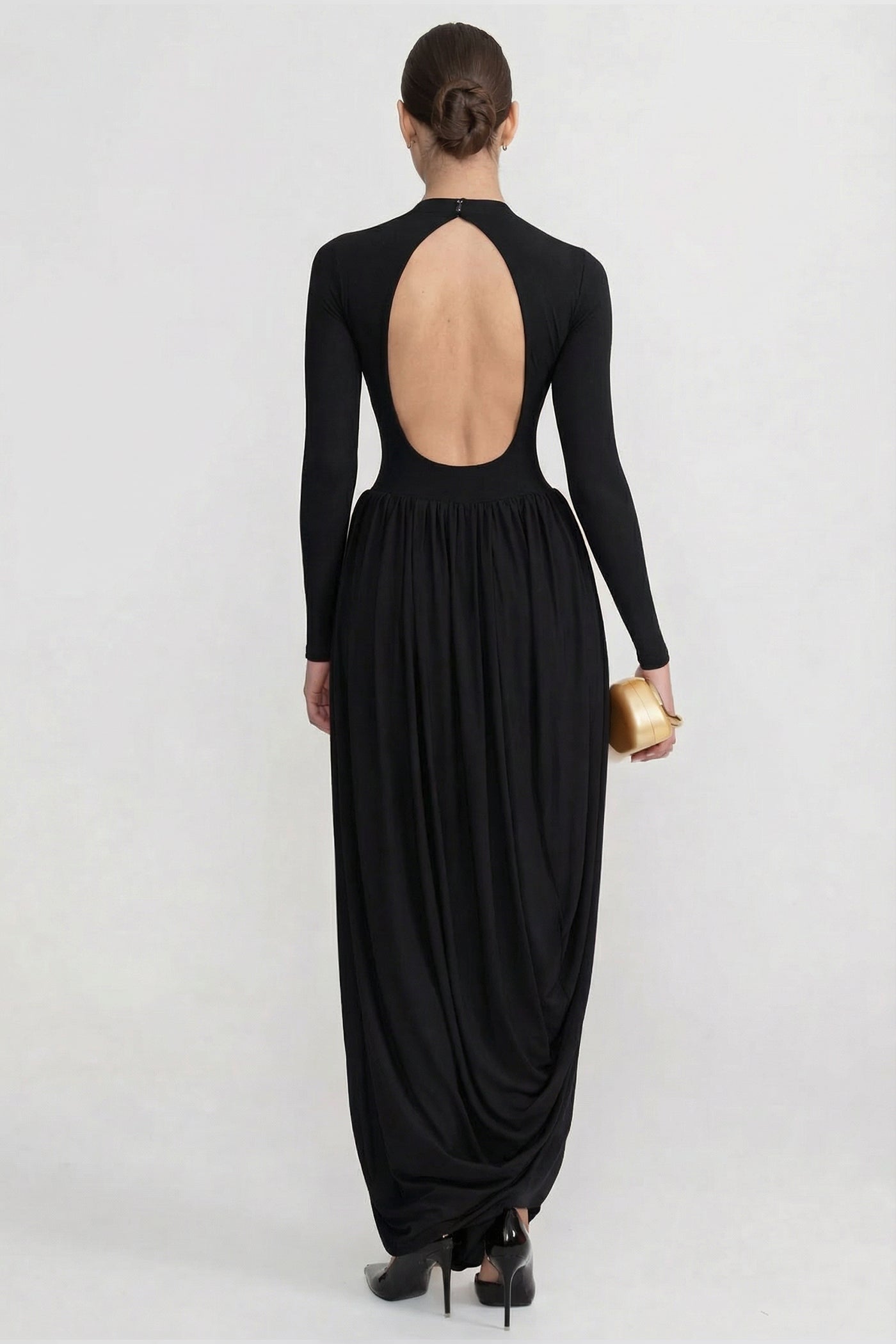 Abito Maxi a Maniche Lunghe con Gonna Drappeggiata - Nero
