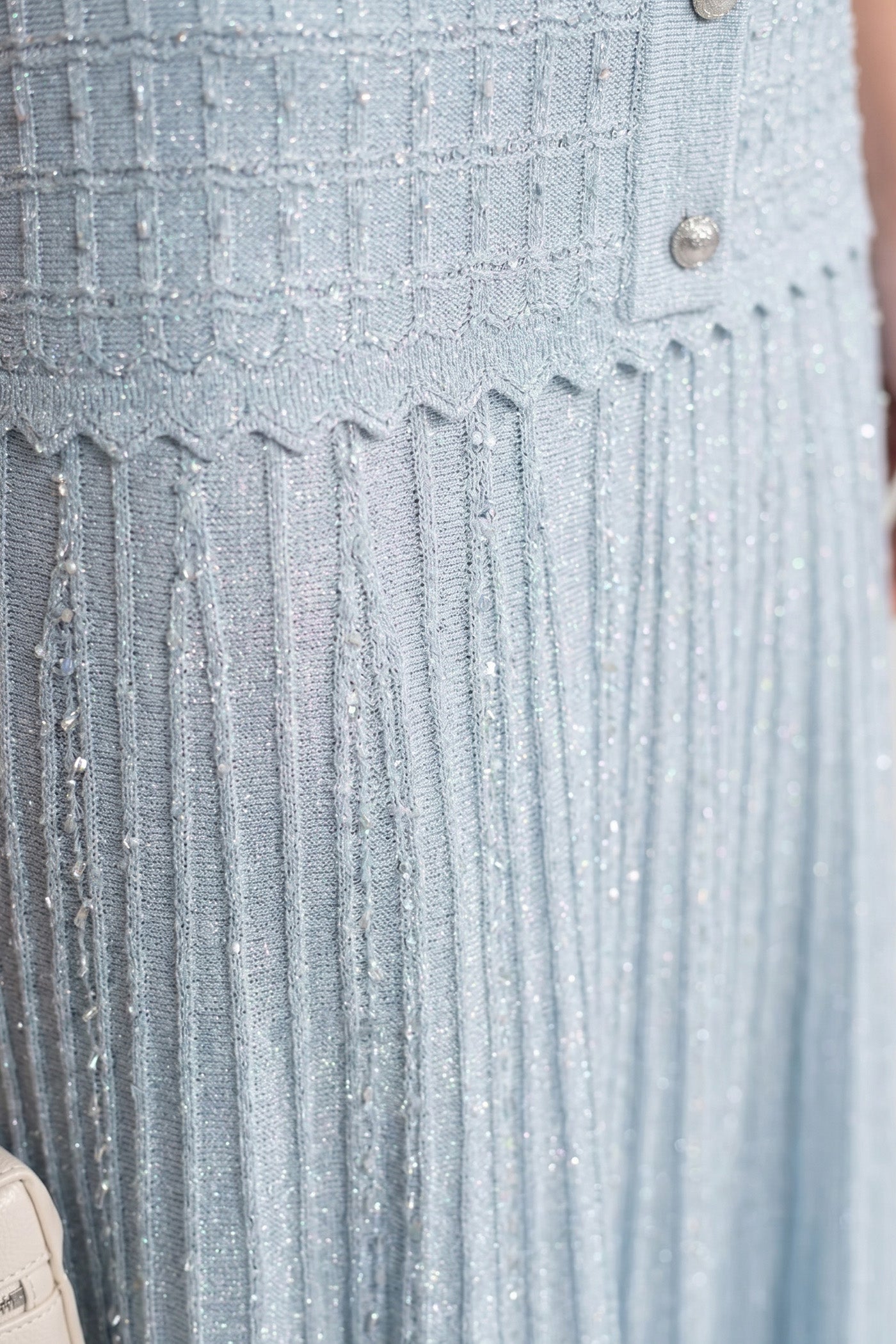 Abito Midi a Maniche Corte con Texture in Maglia Lucida - Light Blue