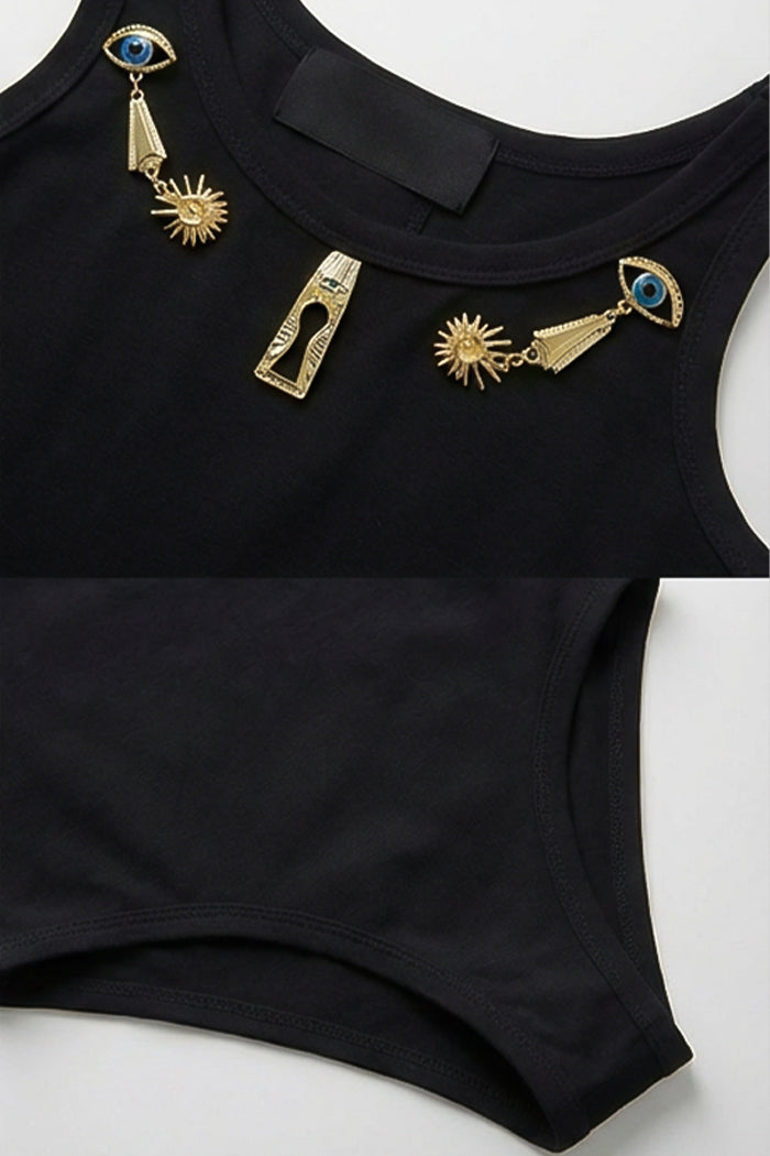 Body a collo rotondo impreziosito con charm dorati – Nero