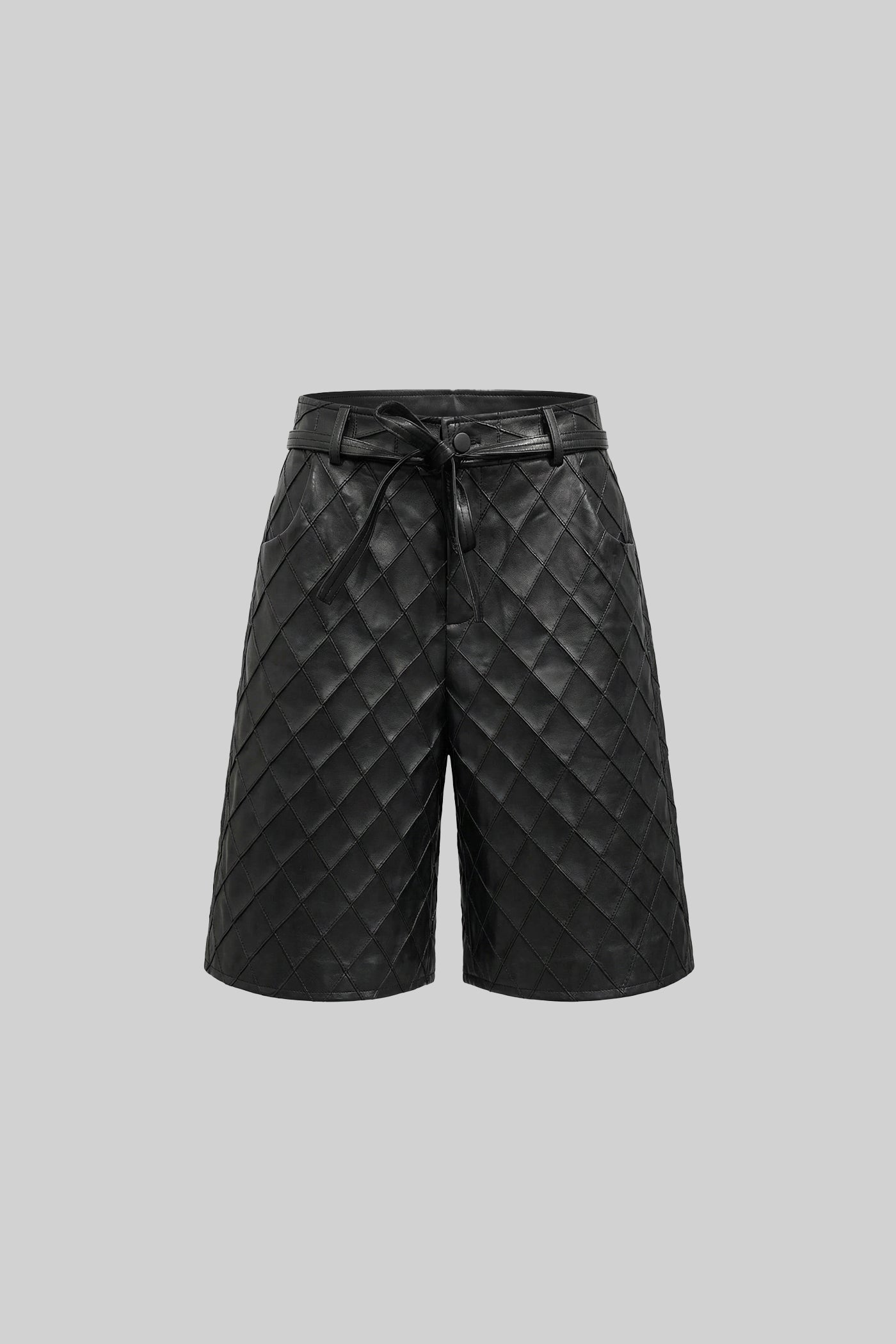 Shorts trapuntati a vita alta con cintura da annodare - Nero