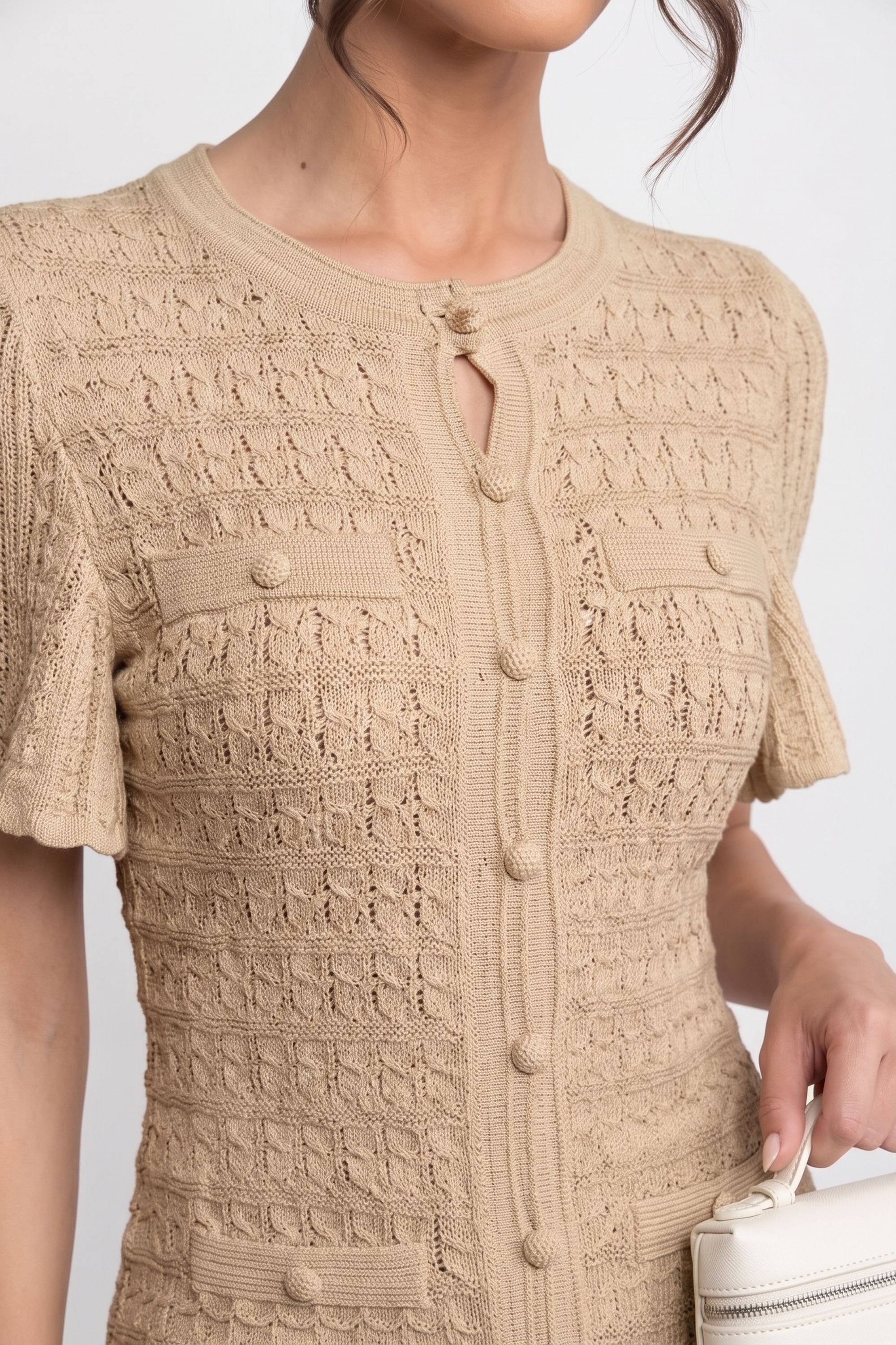 Abito midi a maniche corte con texture in maglia shimmer - Beige