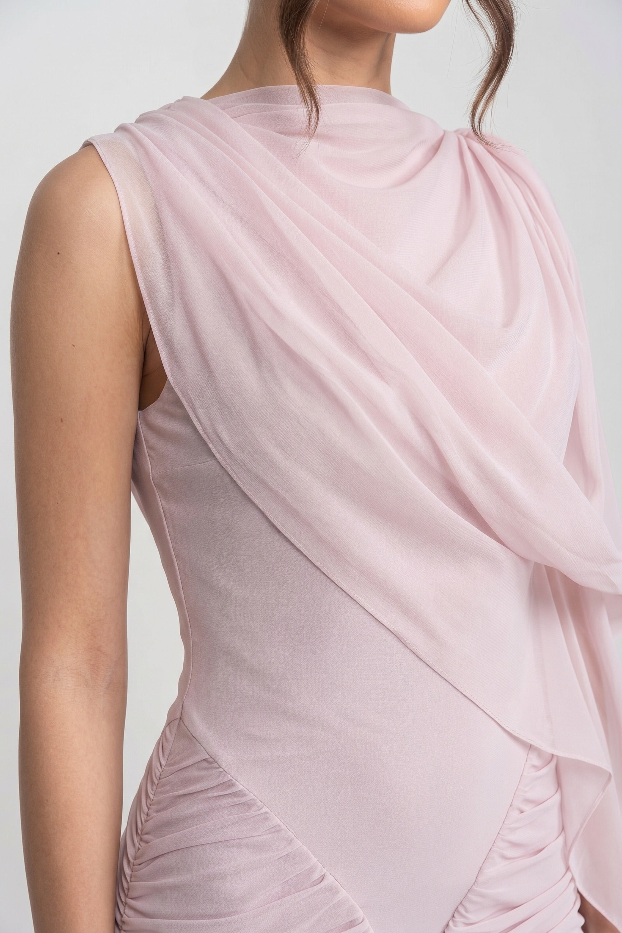 Abito Maxi Drappeggiato Monospalla con Dettaglio Sciarpa Trasparente - Rosa