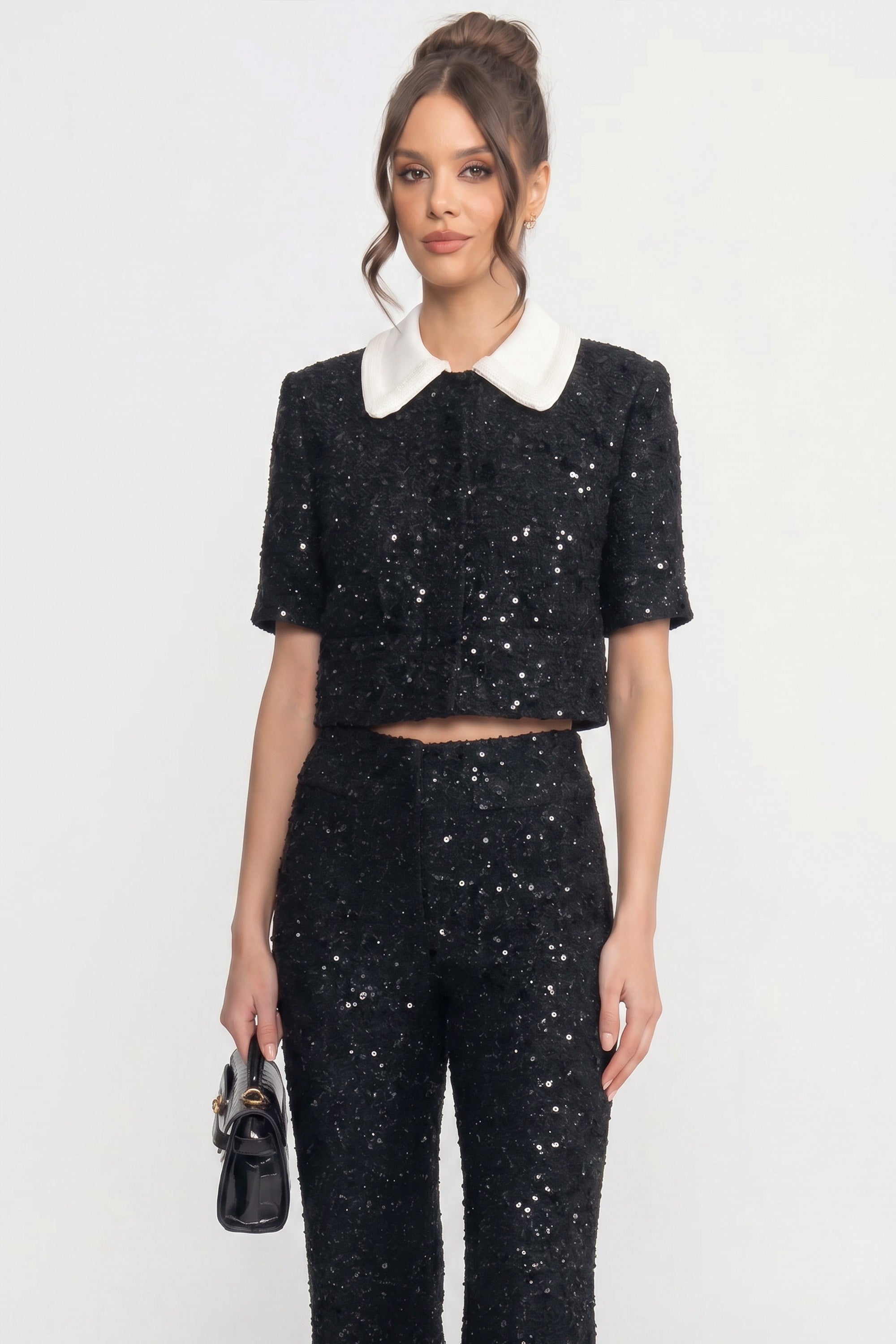 Giacca cropped in tweed a maniche corte con colletto a contrasto e dettaglio di paillettes - Nero