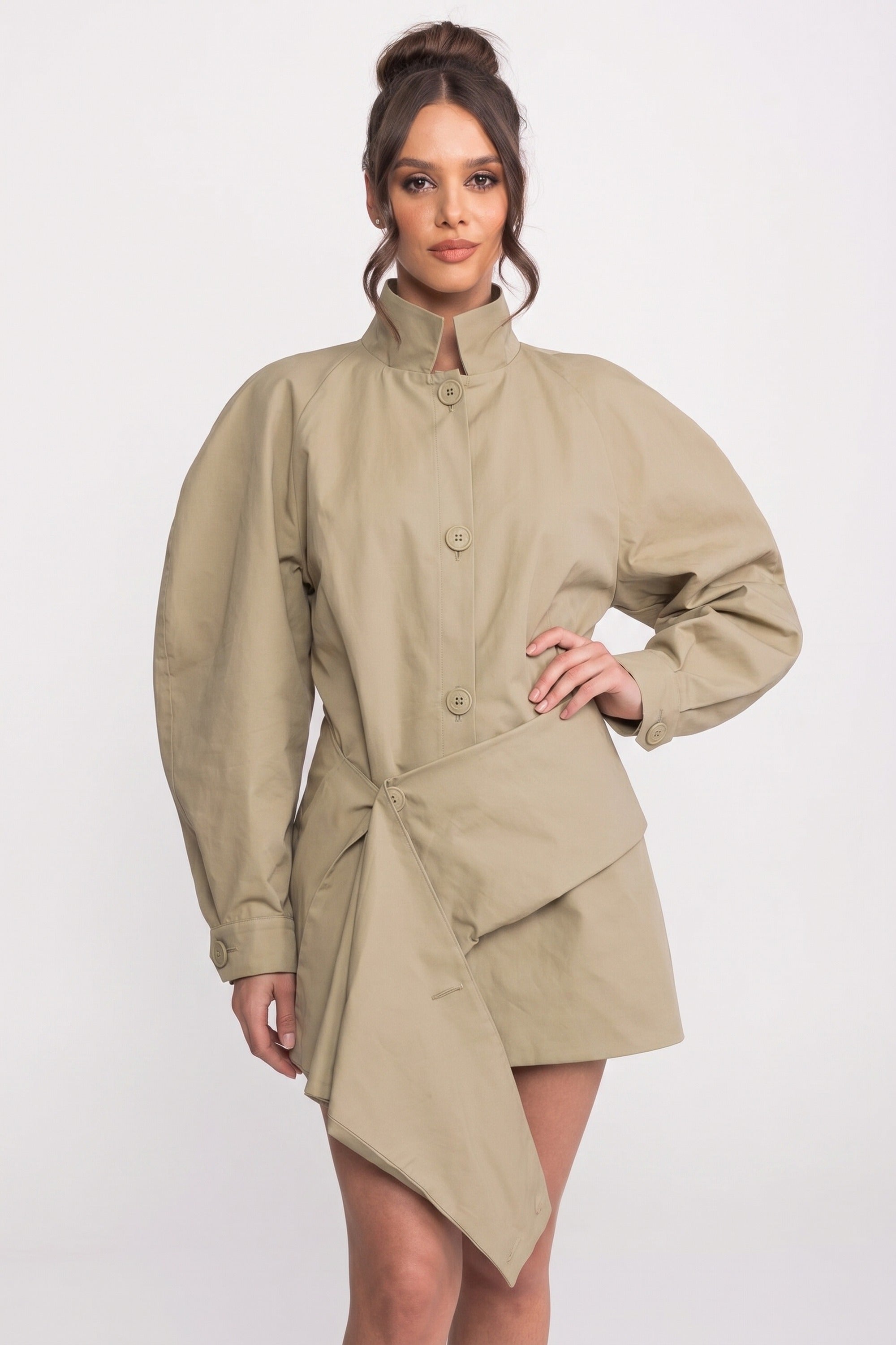 Giacca oversize con maniche a palloncino e cintura con orlo asimmetrico - Khaki