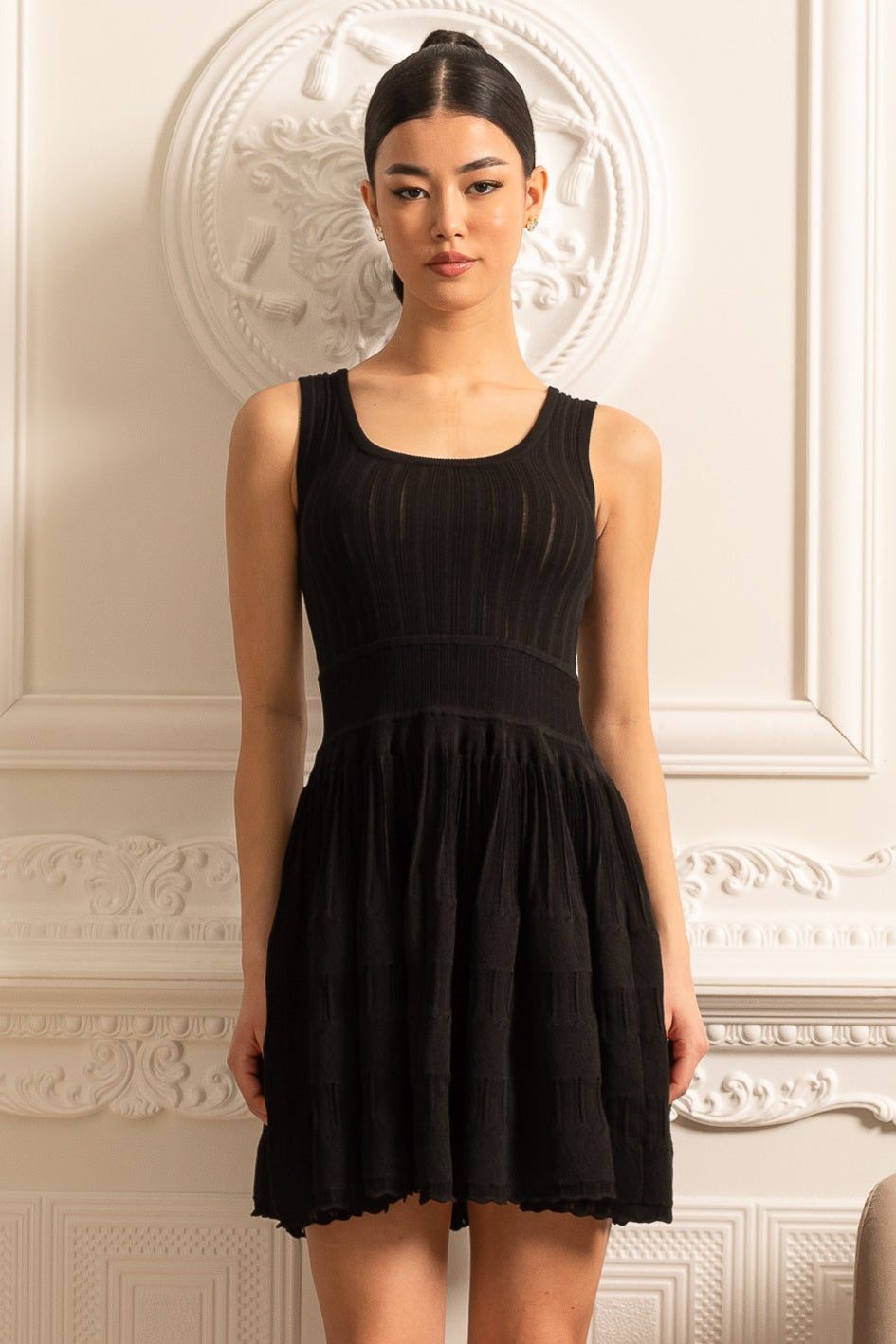 Abito Mini Attillato con Texture a Costine - Nero