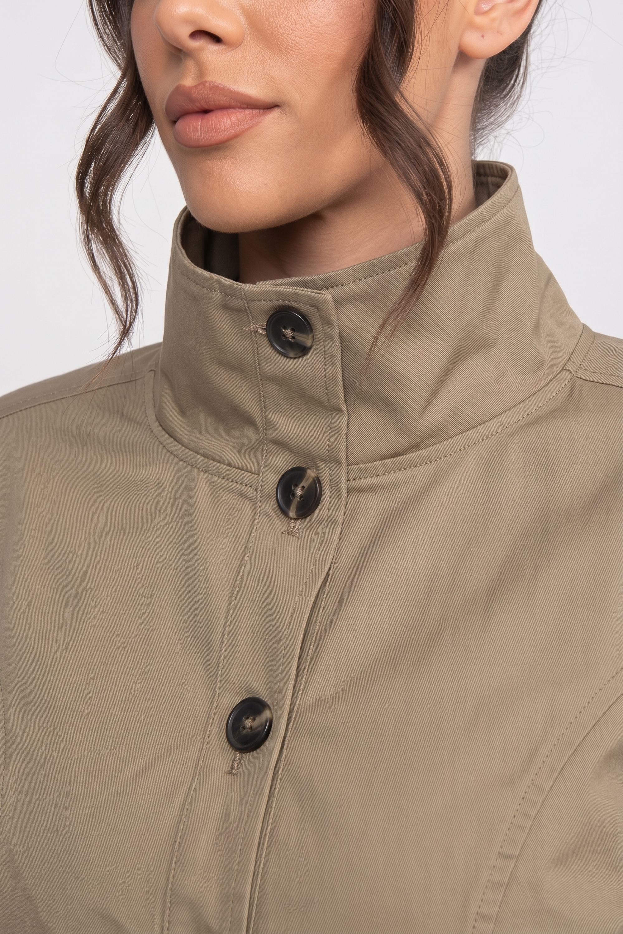 Completo coordinato con giacca cropped doppiopetto e minigonna - Khaki