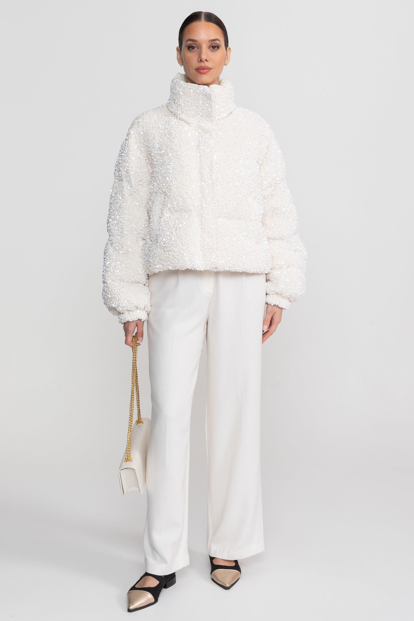 Giacca imbottita con paillettes e collo alto a imbuto – Bianco