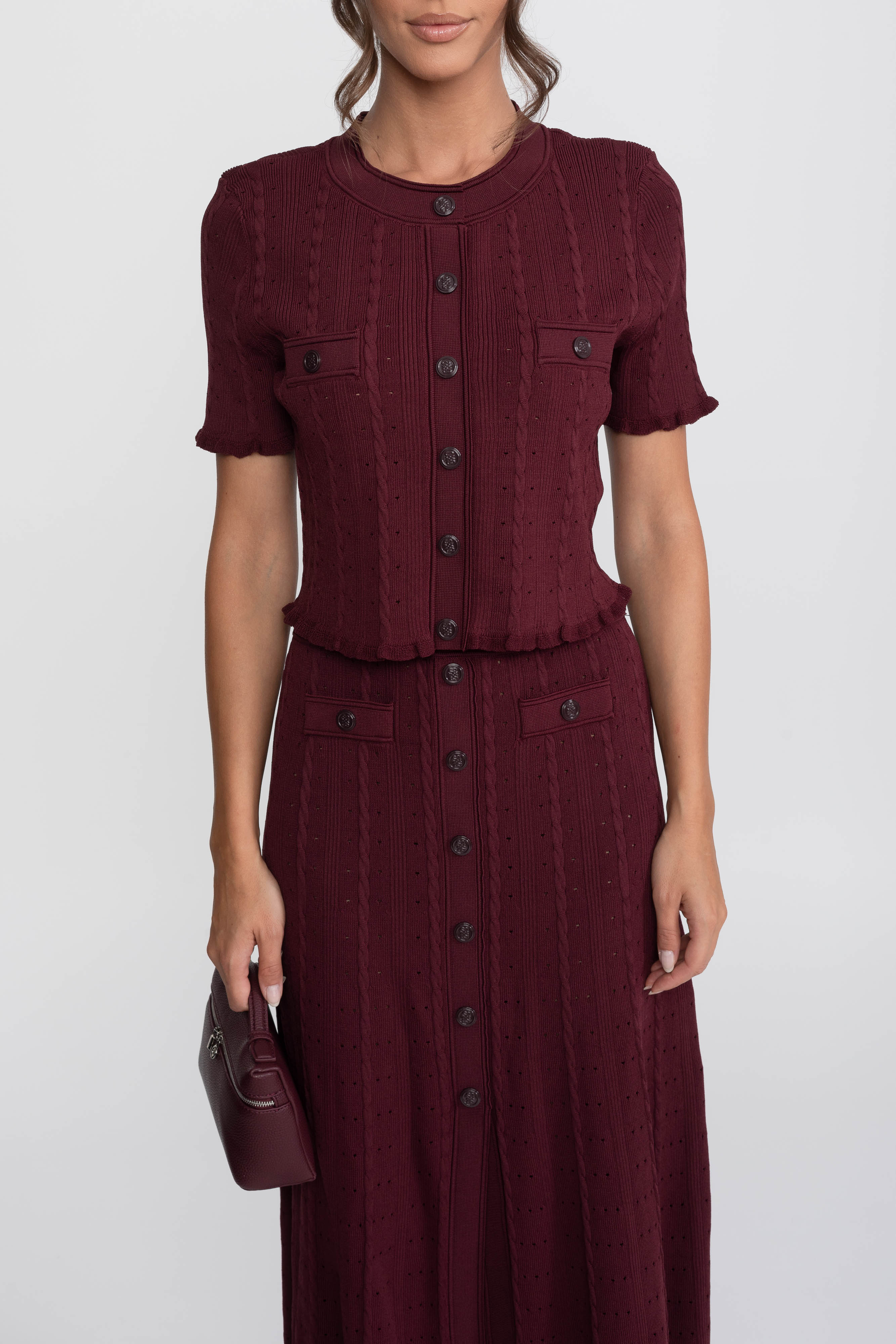 Coordinato in maglia a coste con cardigan frontale abbottonato e gonna maxi abbinata - Burgundy