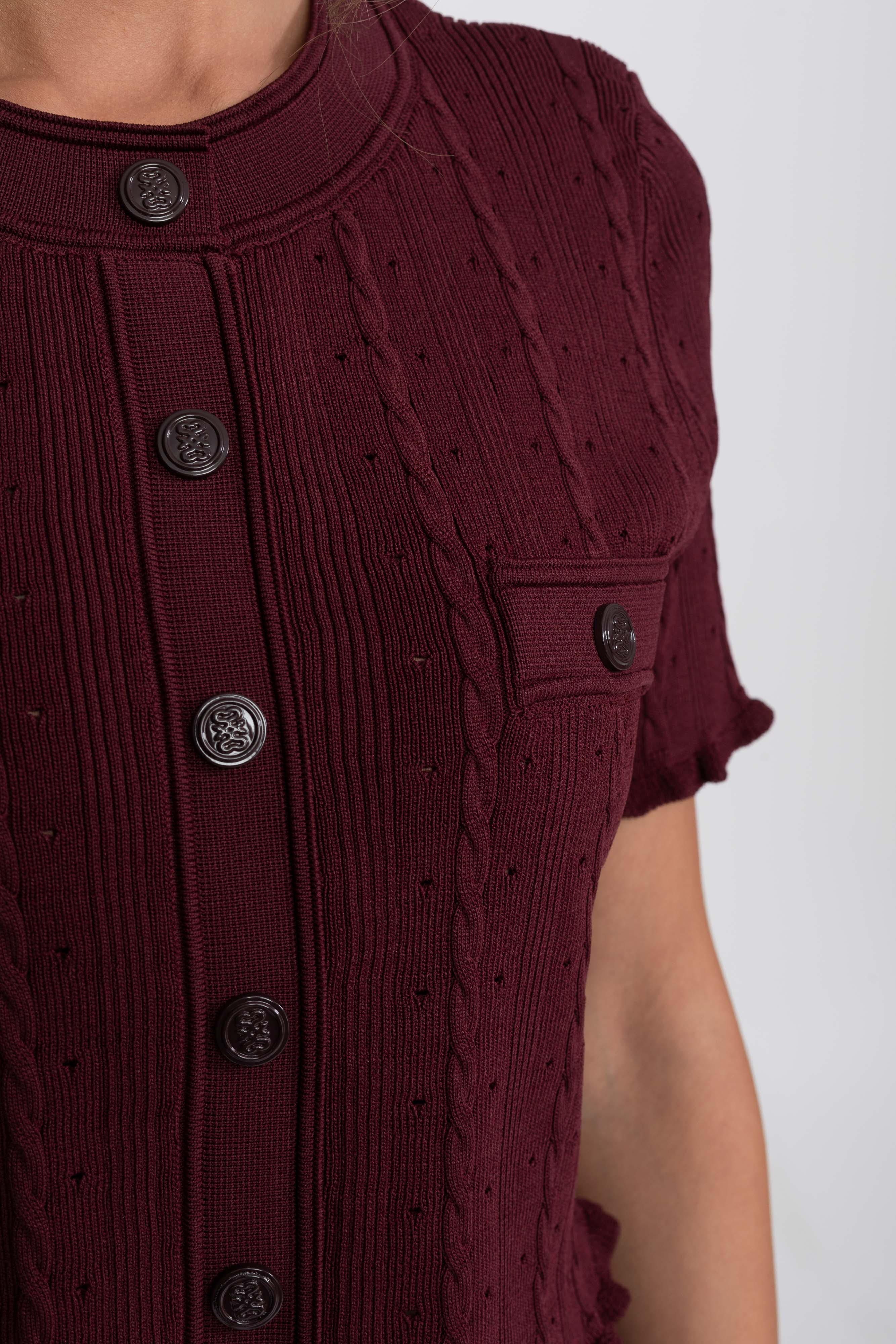 Coordinato in maglia a coste con cardigan frontale abbottonato e gonna maxi abbinata - Burgundy