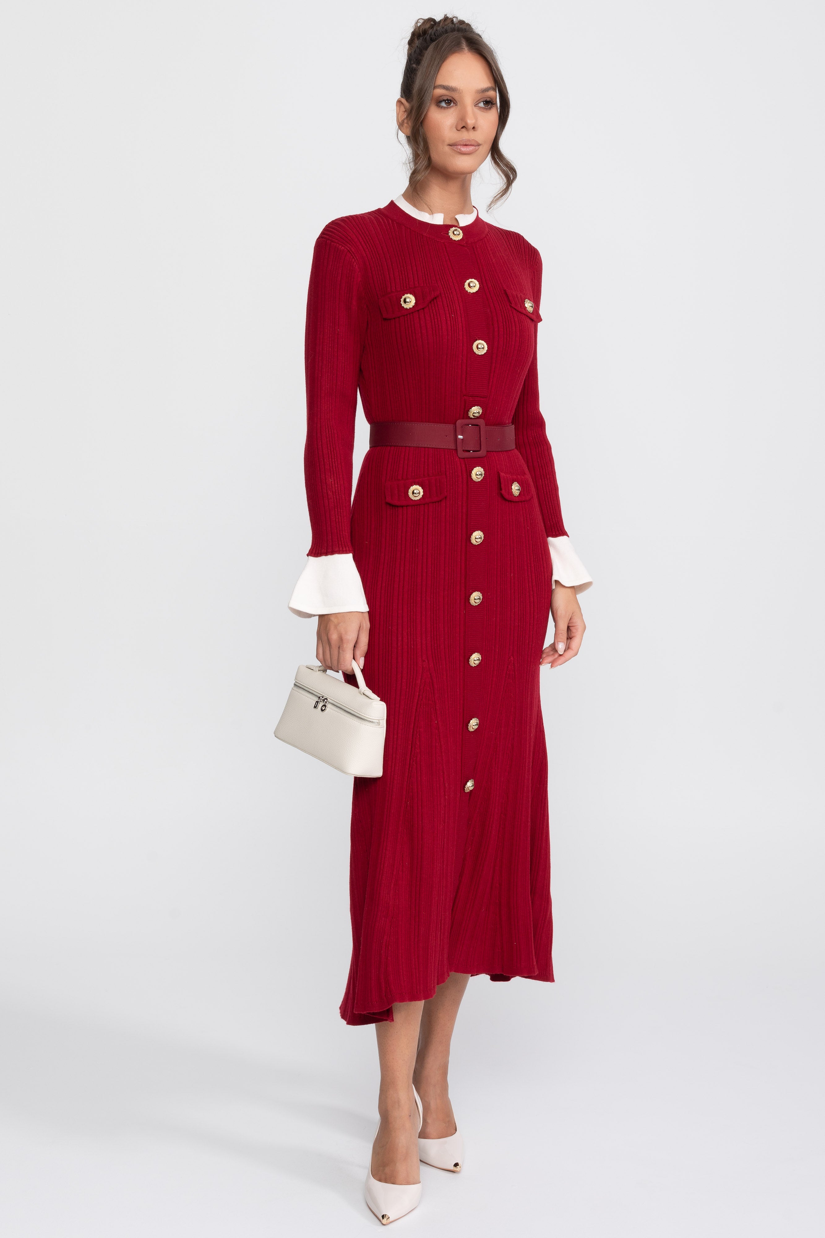 Abito Midi in Maglia a Coste con Cintura, Polsini e Colletto Bianchi - Burgundy