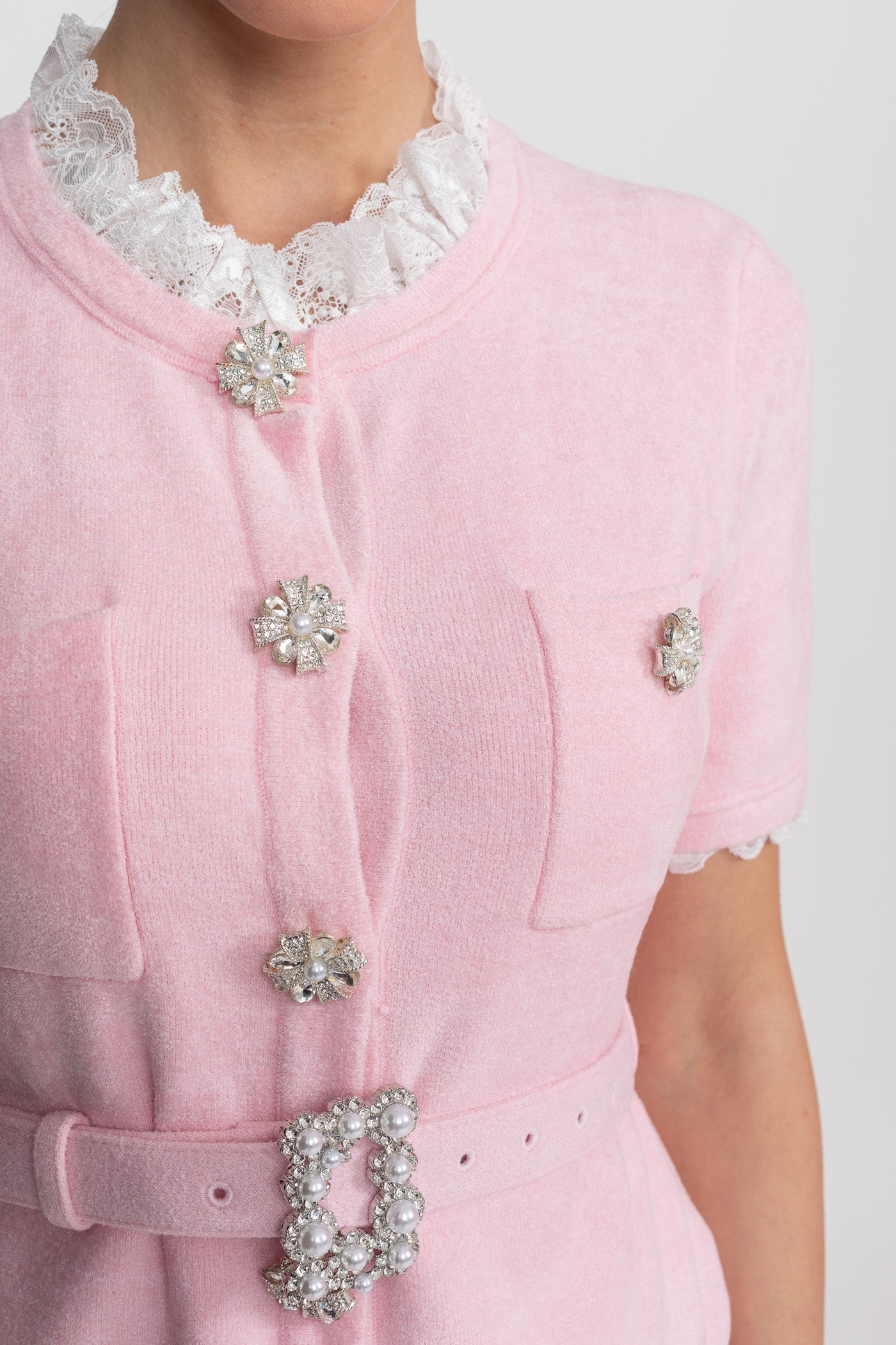 Coordinato a Maniche Corte con Vita a Peplo e Cintura con Bottoni di Cristallo - Blush Pink