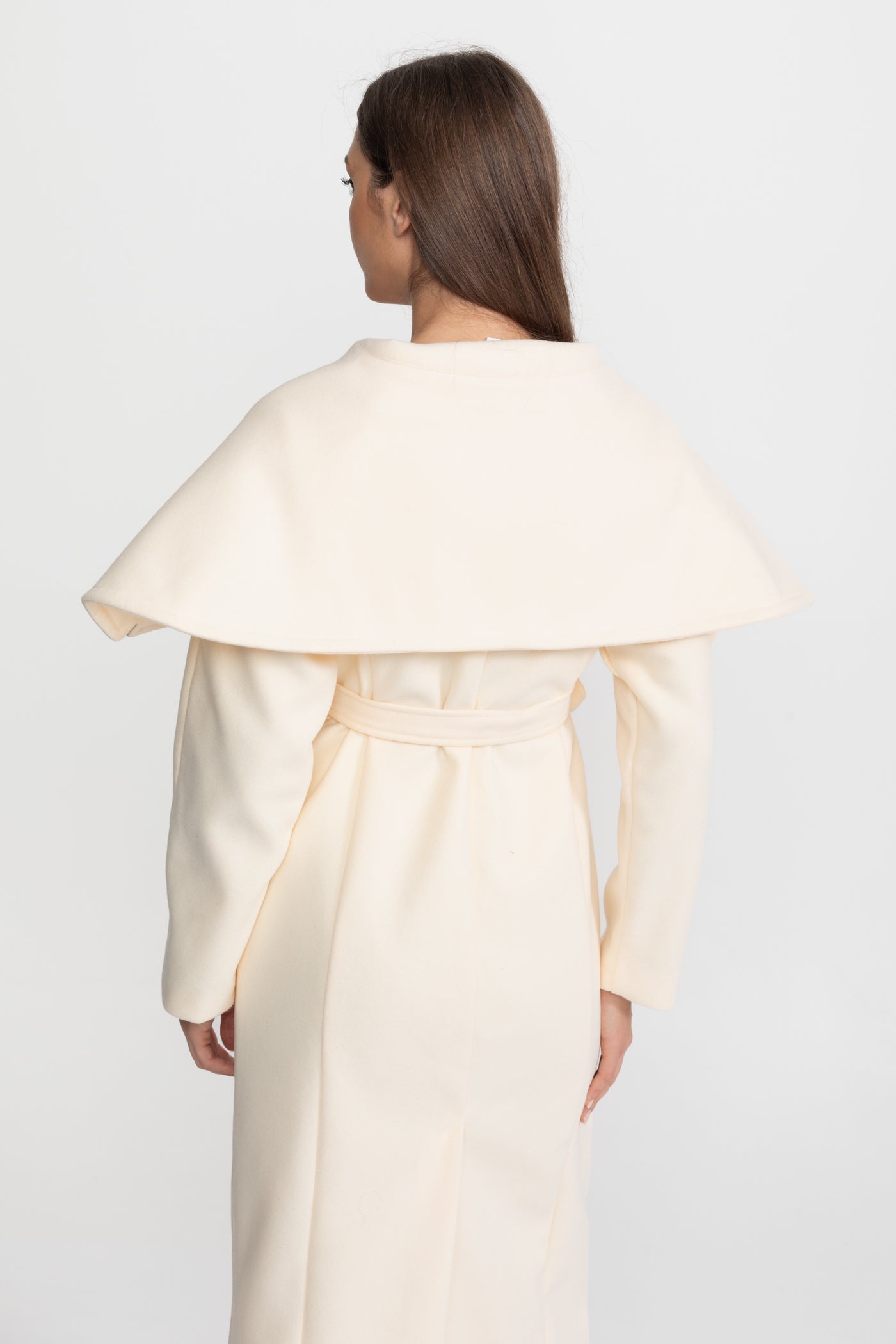 Long Blend Coat with Cape Collar – Ivoire