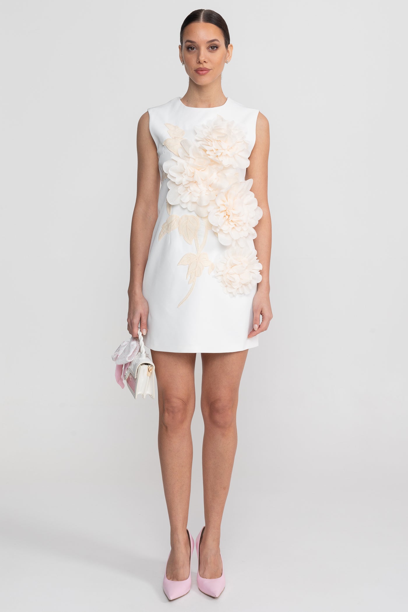 Abito Mini Senza Maniche con Scollo Rotondo e Applicazione Floreale 3D - Bianco