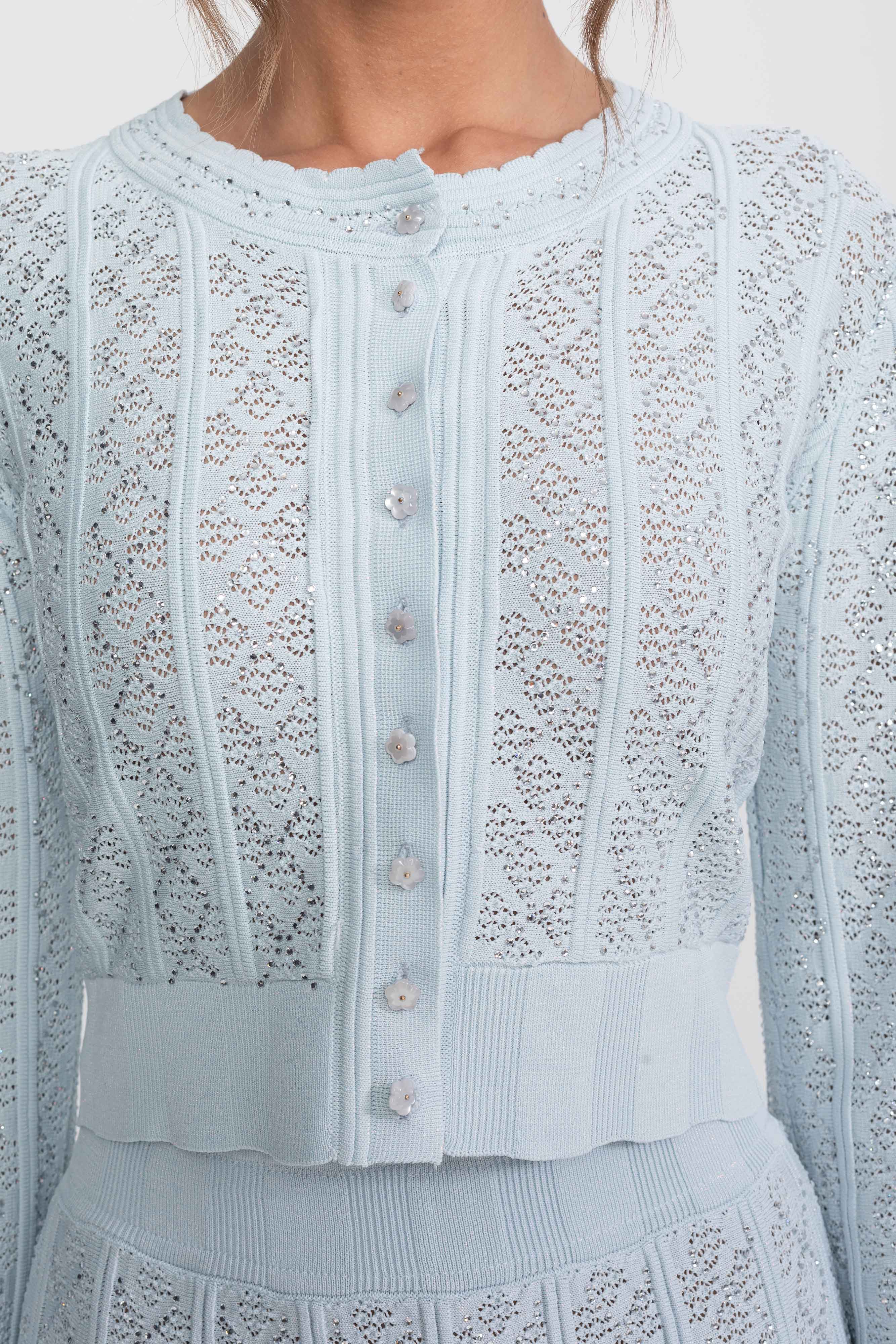 Completo coordinato in maglia con ricami eyelet, cardigan e gonna maxi - Light Blue