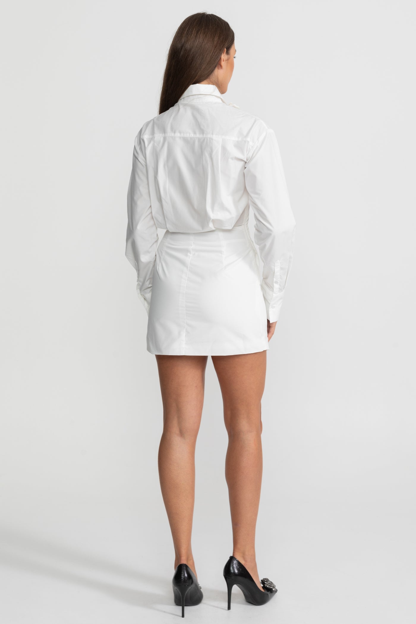 Abito Camicia Mini con Pannello Trasparente e Applicazione Floreale 3D – Bianco
