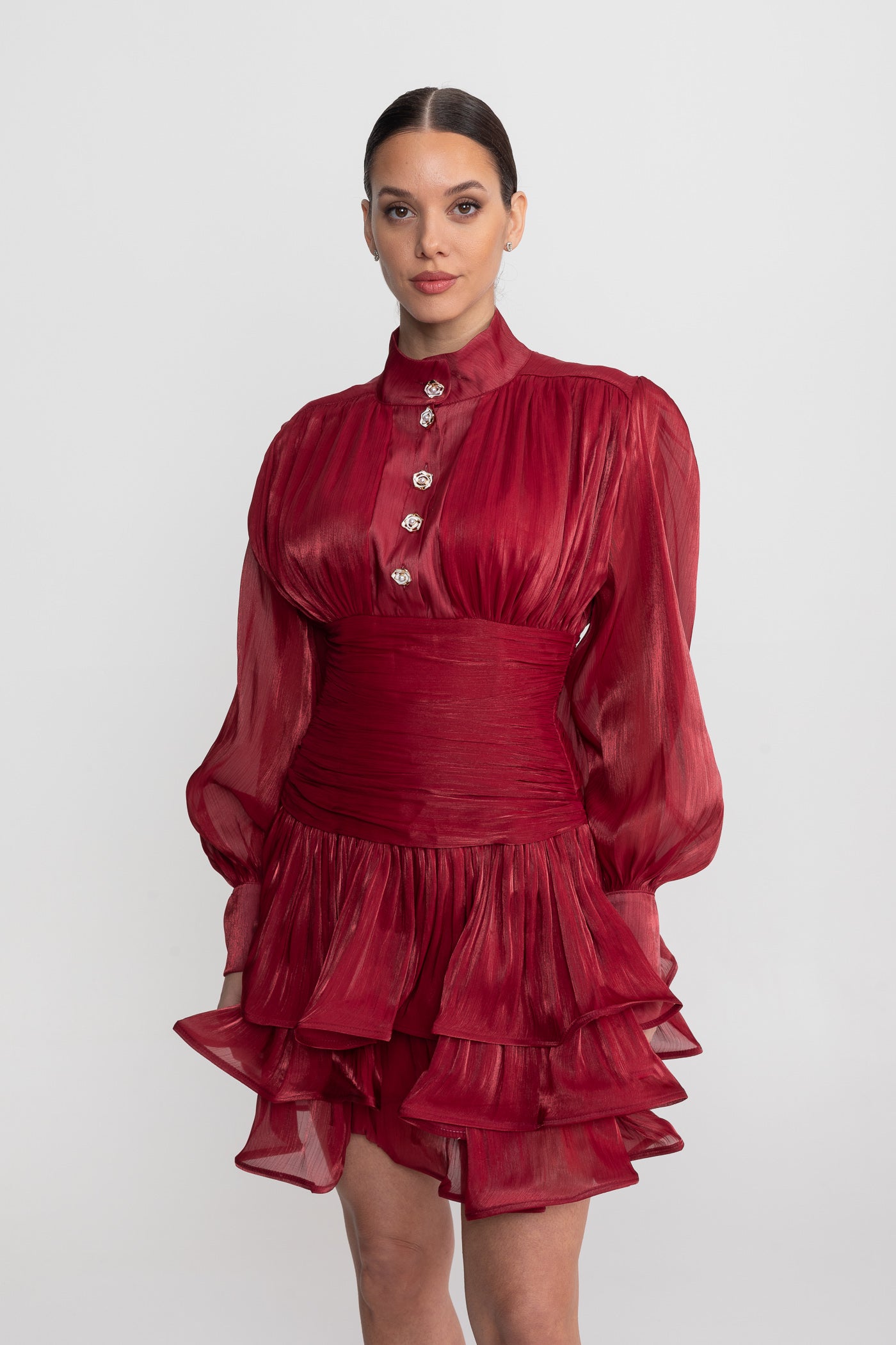 Abito Mini Drappeggiato a Maniche Lunghe con Gonna a Balze a Strati - Rosso