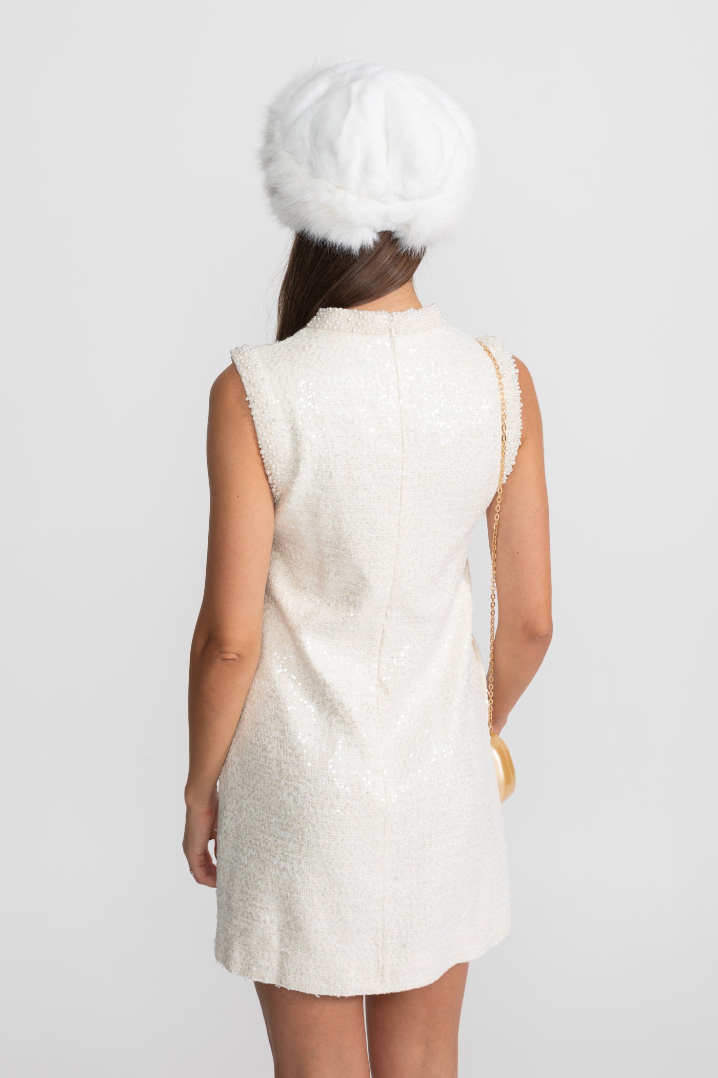 Mini abito in tweed con paillettes e colletto perline – Bianco