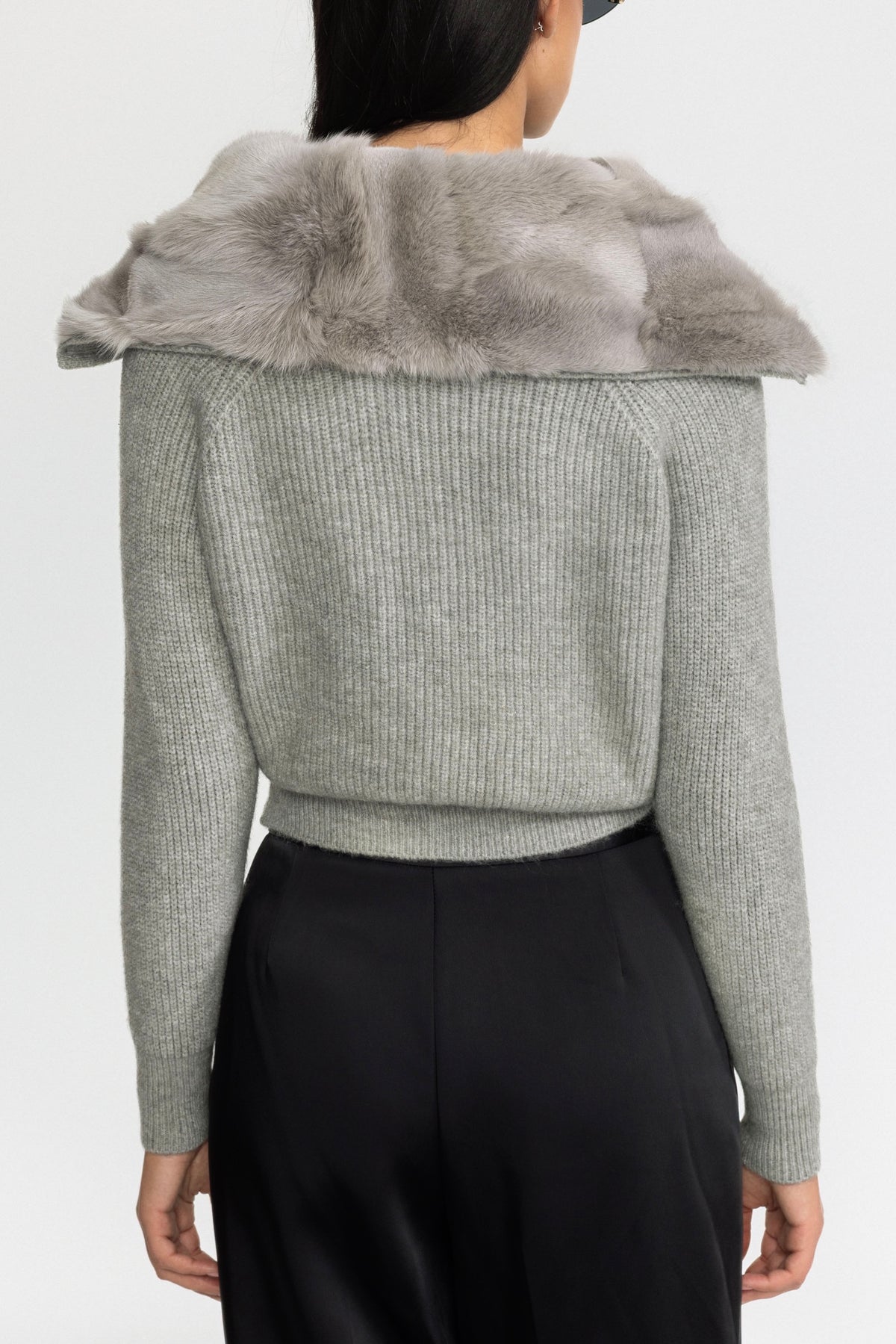 Cardigan in maglia con pannello in pelliccia di coniglio e zip - Grigio 