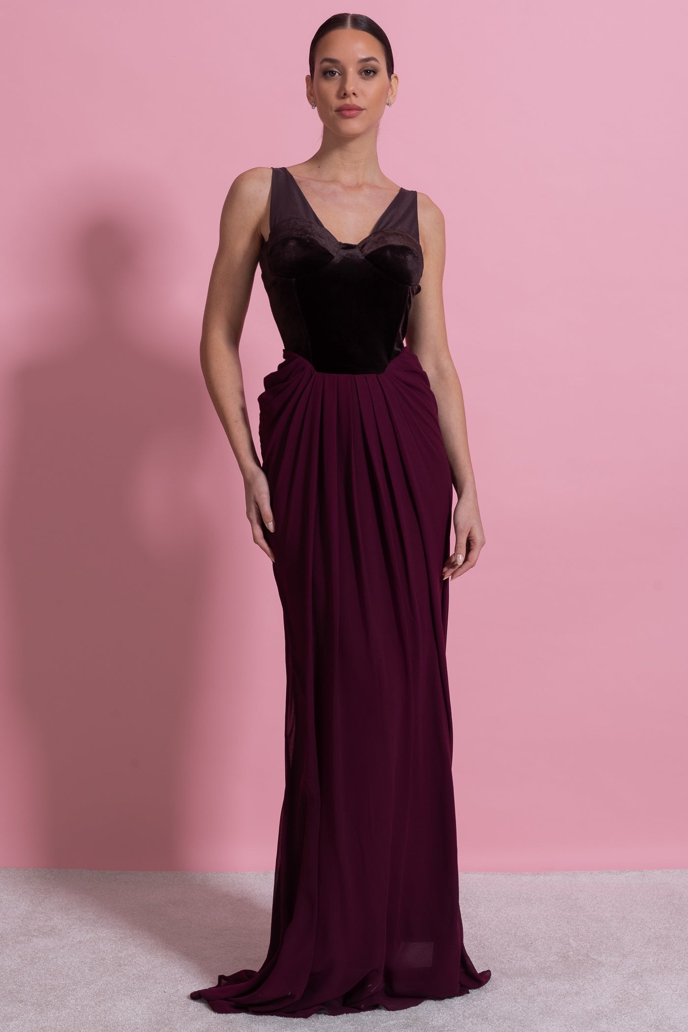 Abito Maxi con Corsetto in Velluto e Gonna Fluttuante - Bordeaux 
