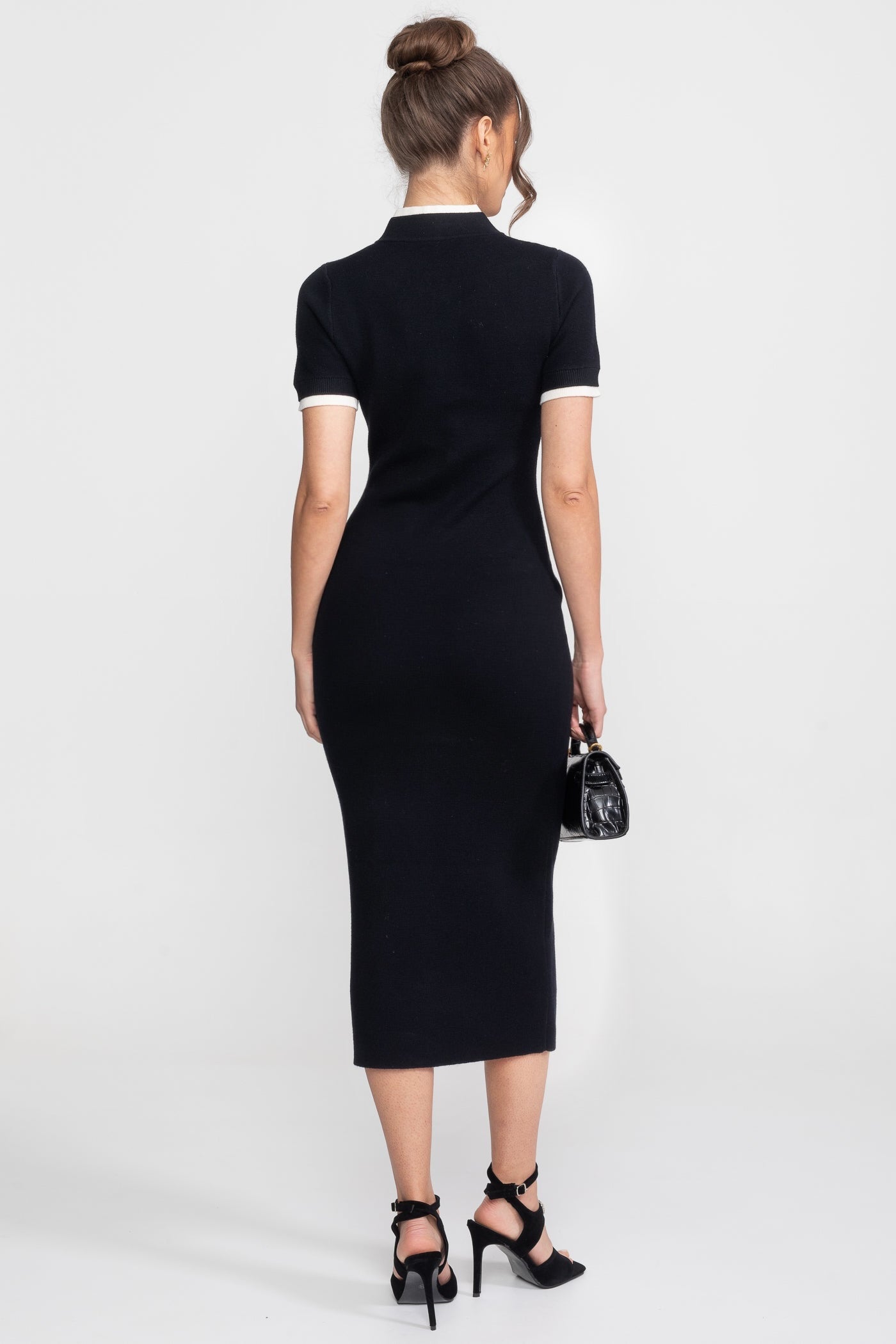 Ribbed Knit Midi Dress With Contrast Trim And Decorative Pockets - Black
