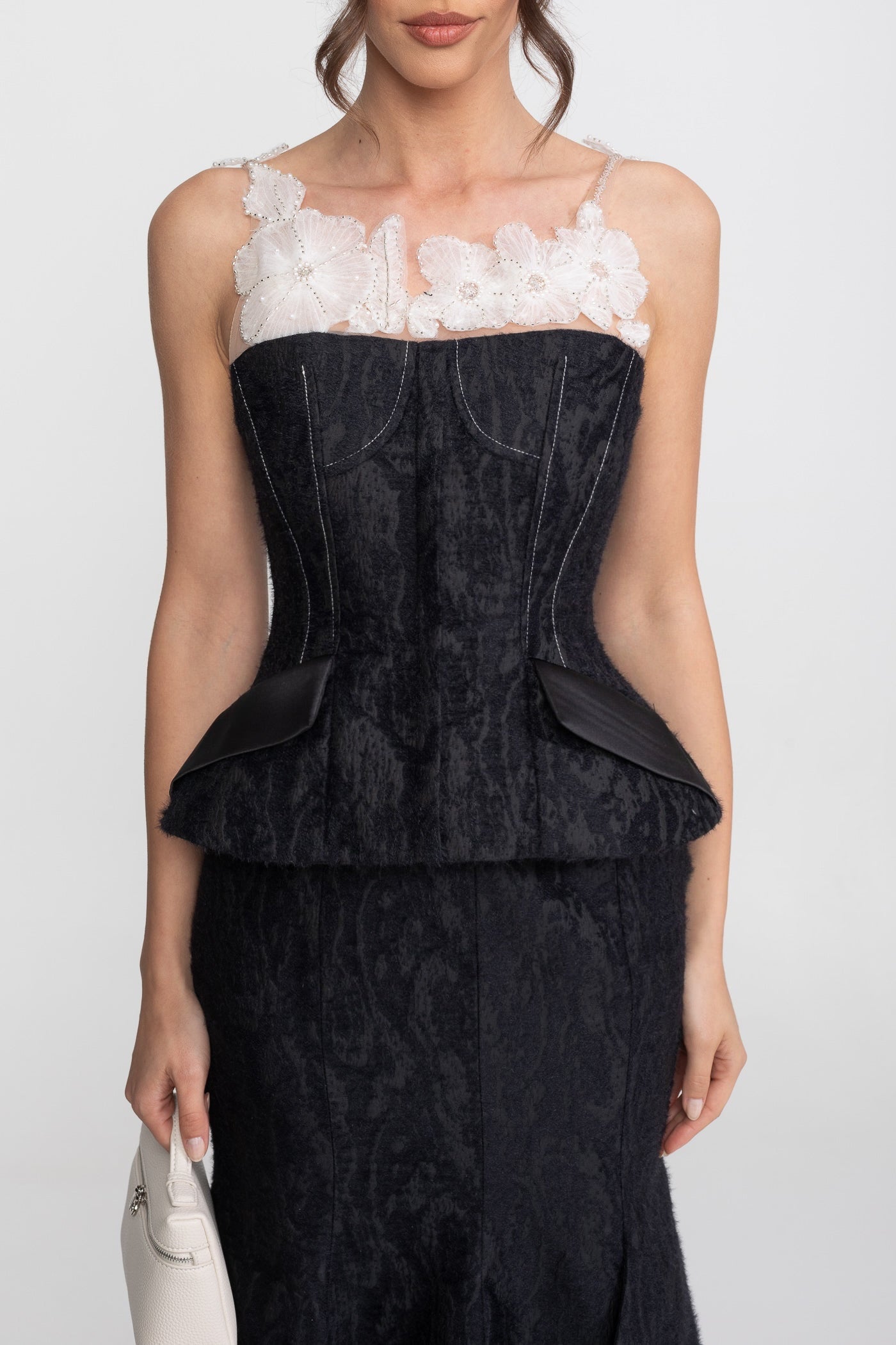 Set Maxi in jacquard con scollo floreale trasparente e vita peplum - Nero 